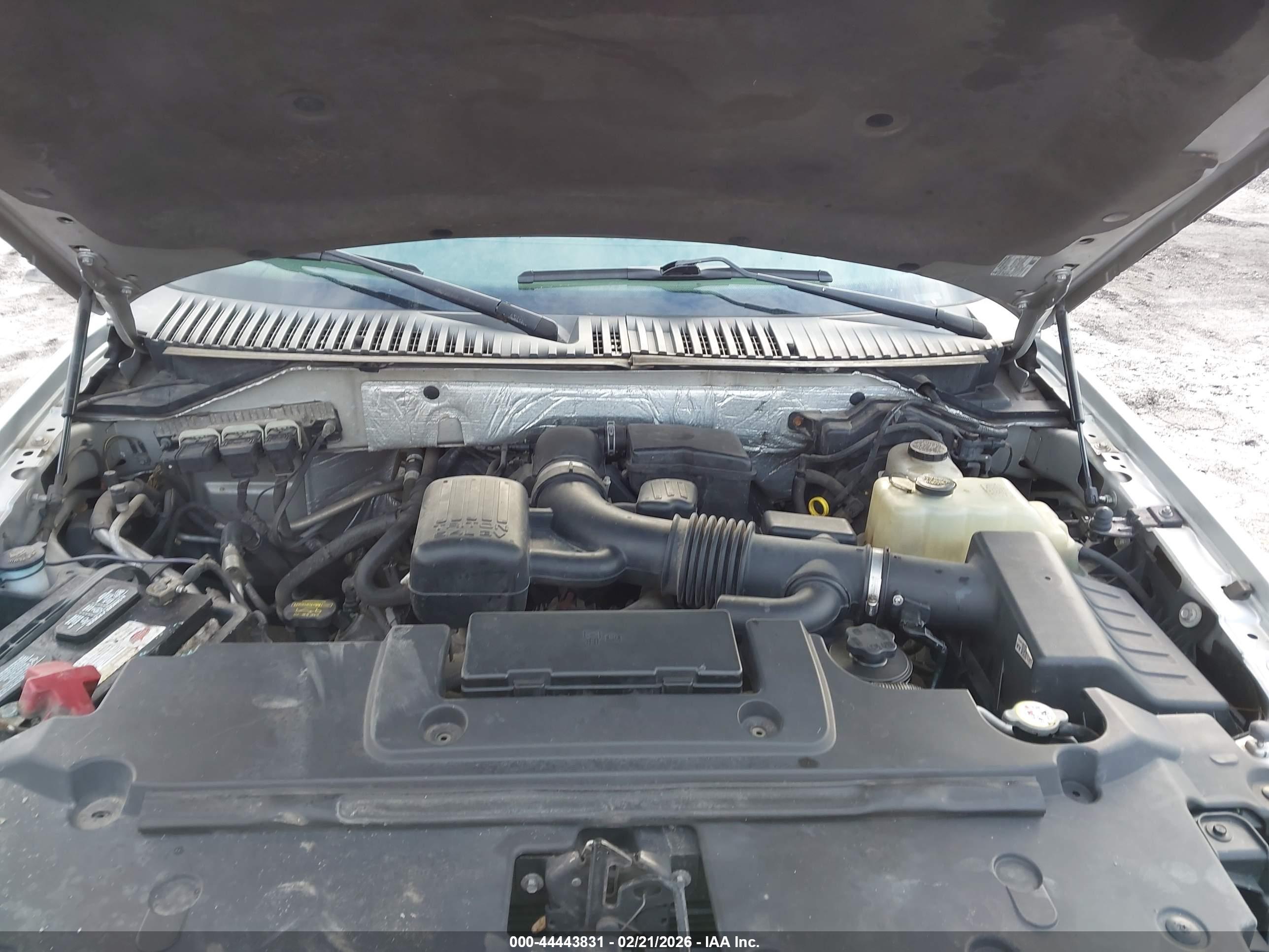 FORD EXPEDITION image 10