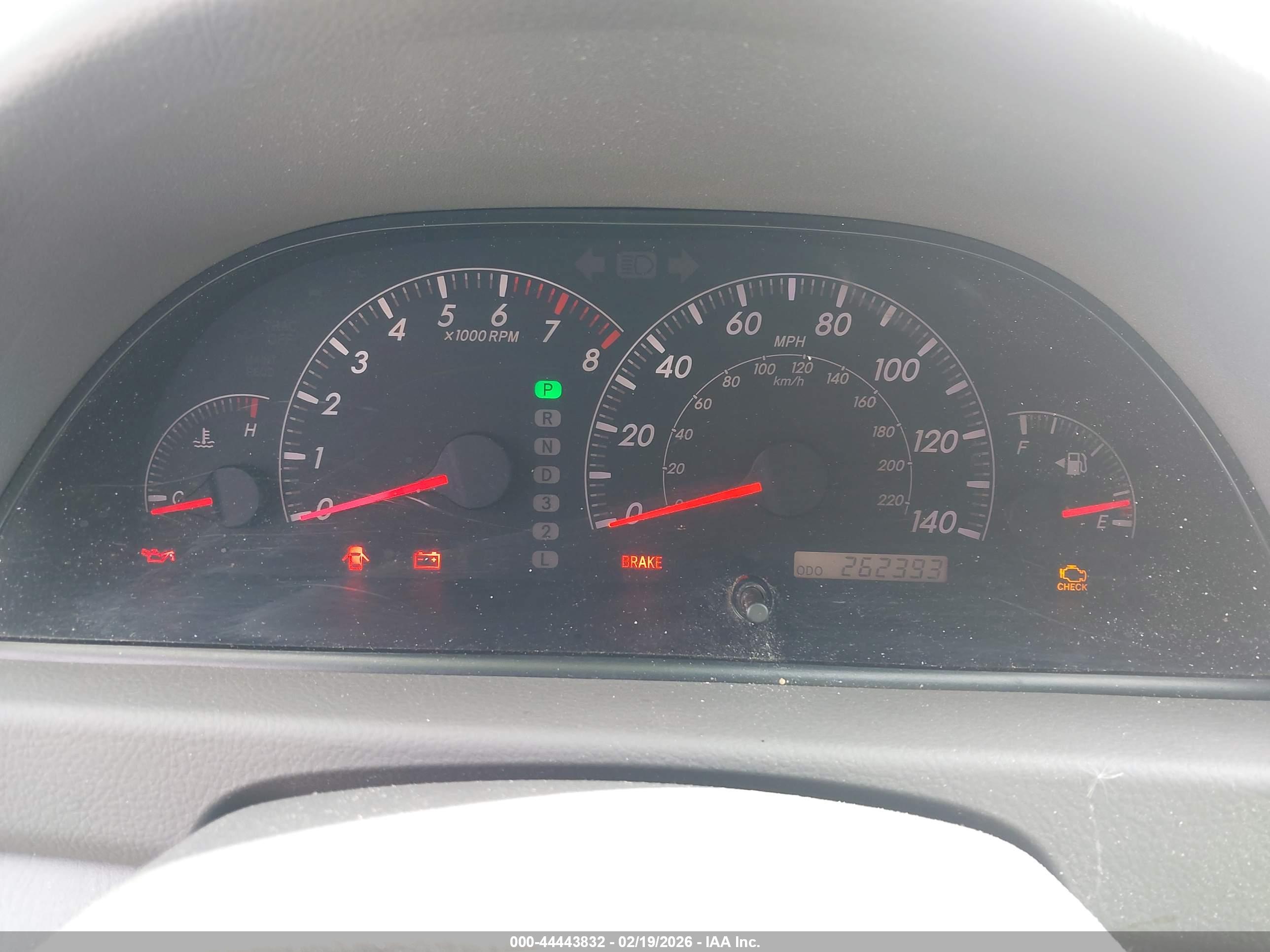 TOYOTA CAMRY image 7
