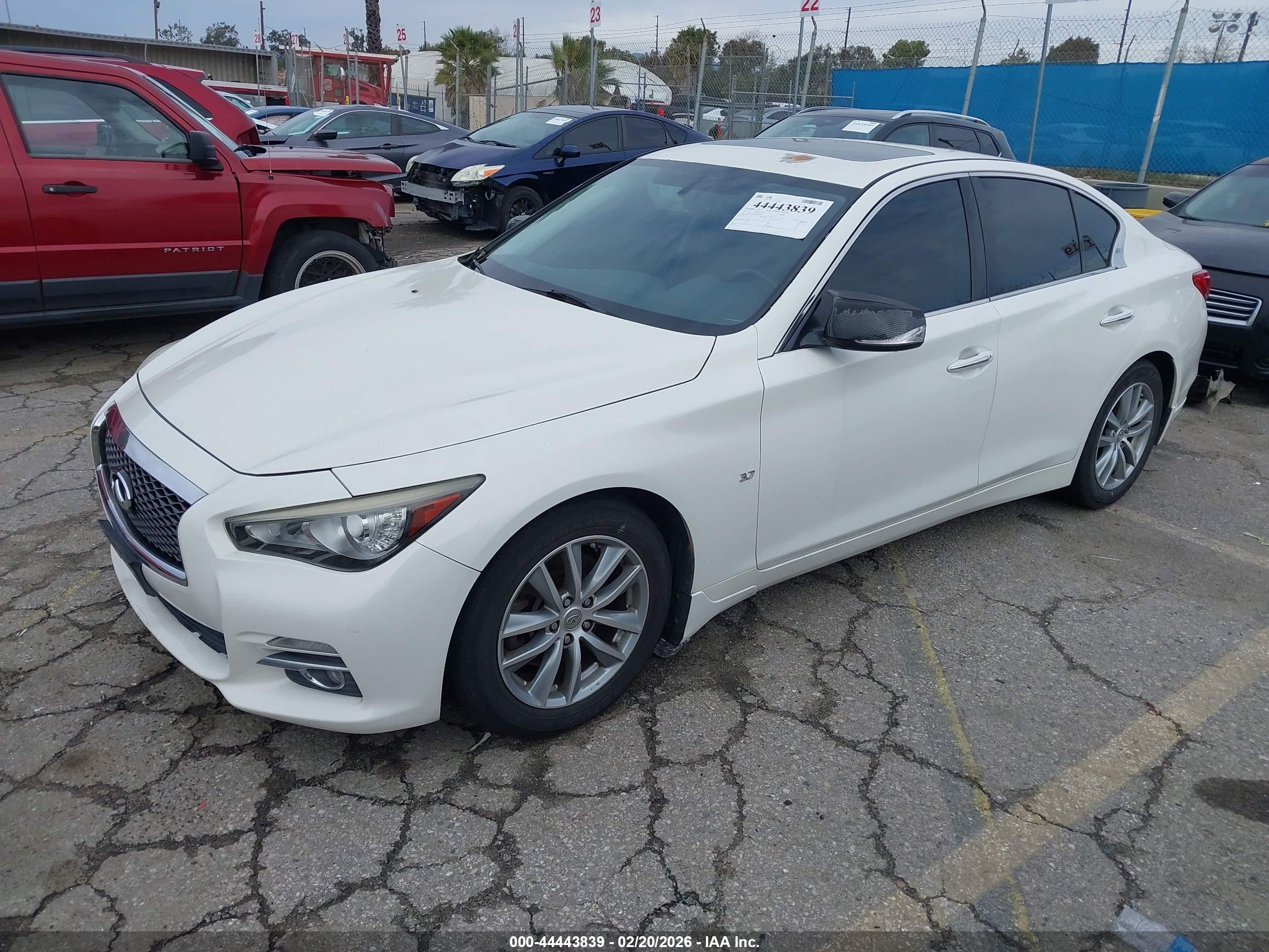 INFINITI Q50 image 2
