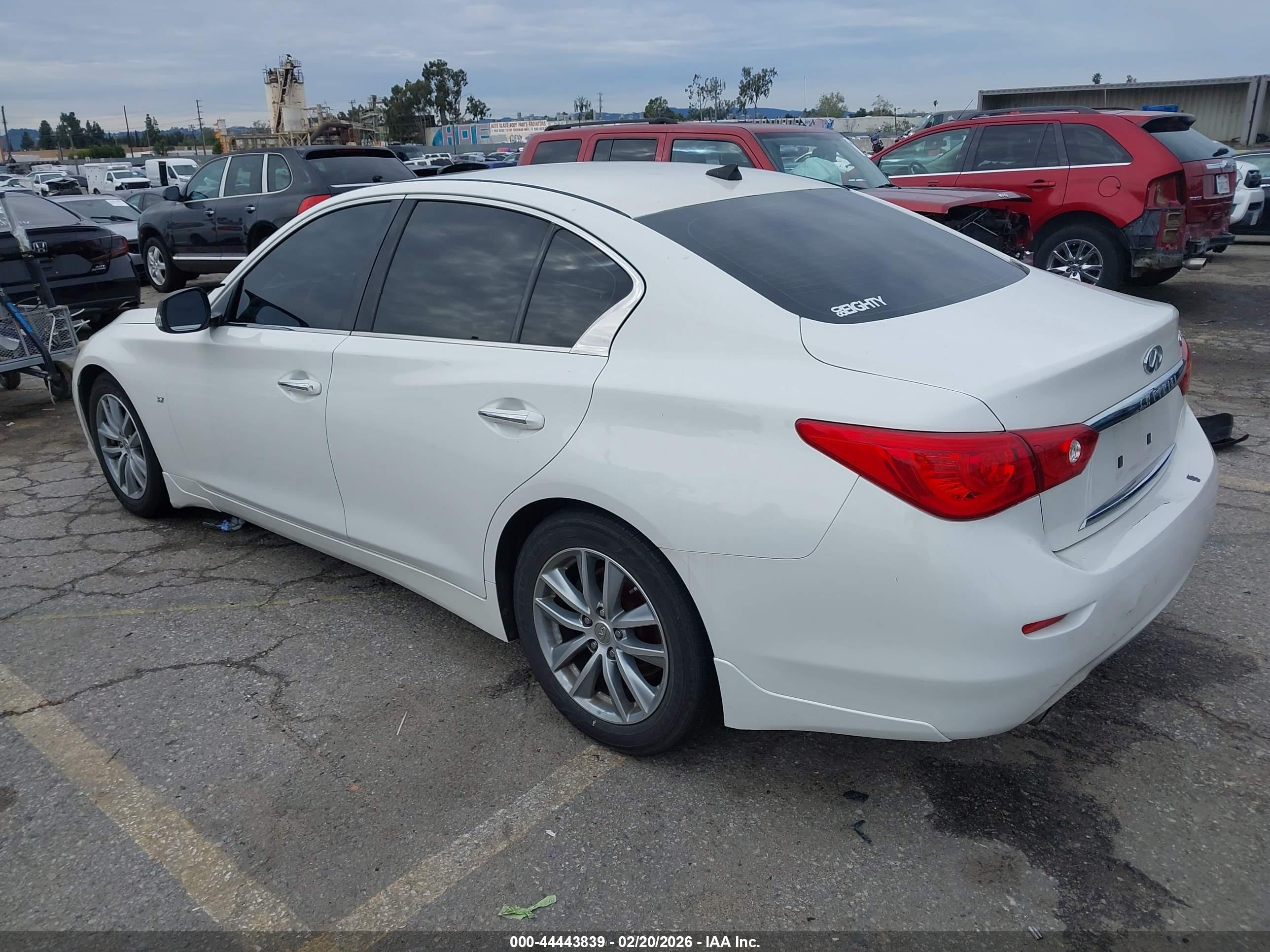 INFINITI Q50 image 3