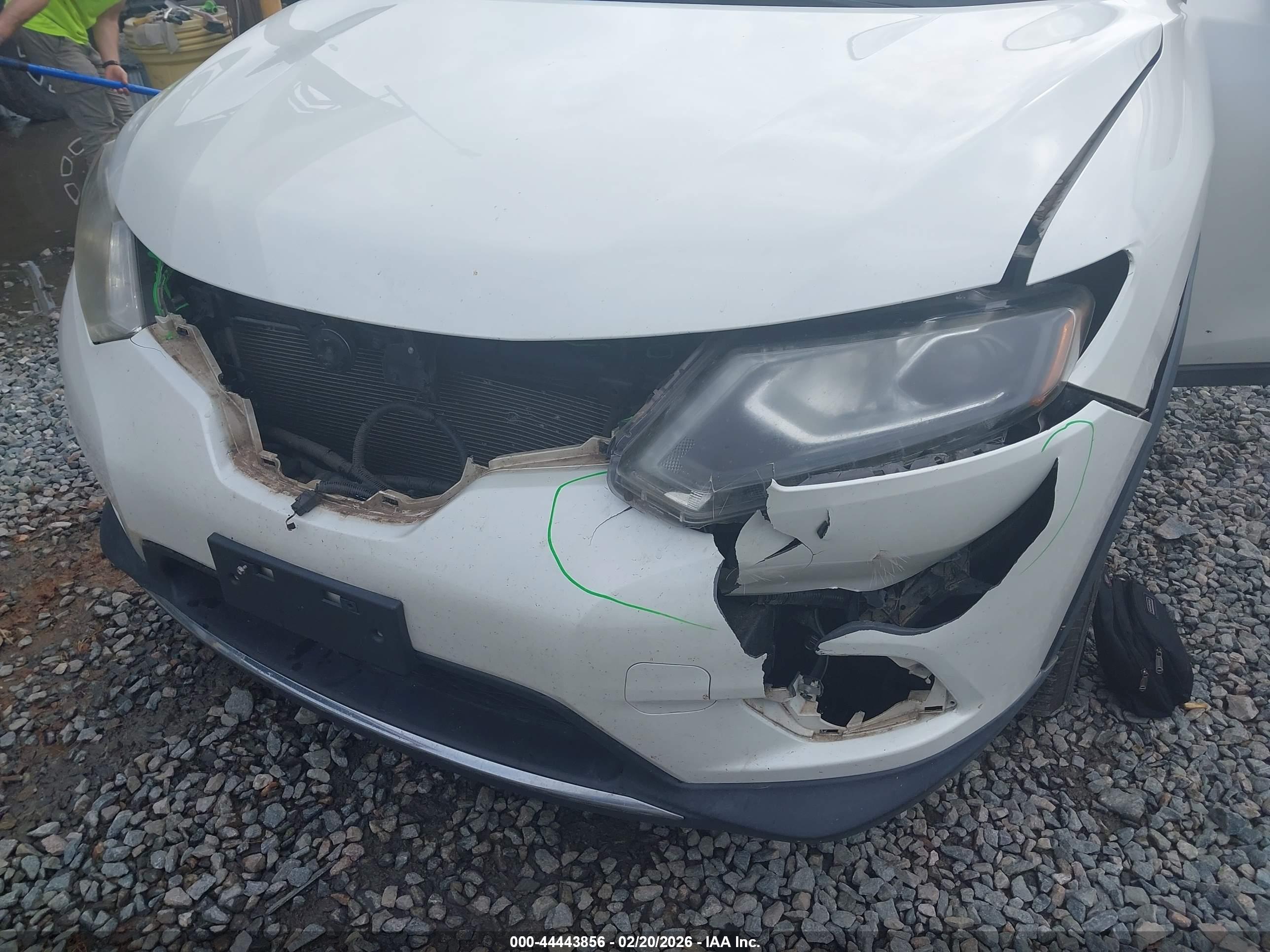 NISSAN ROGUE image 6