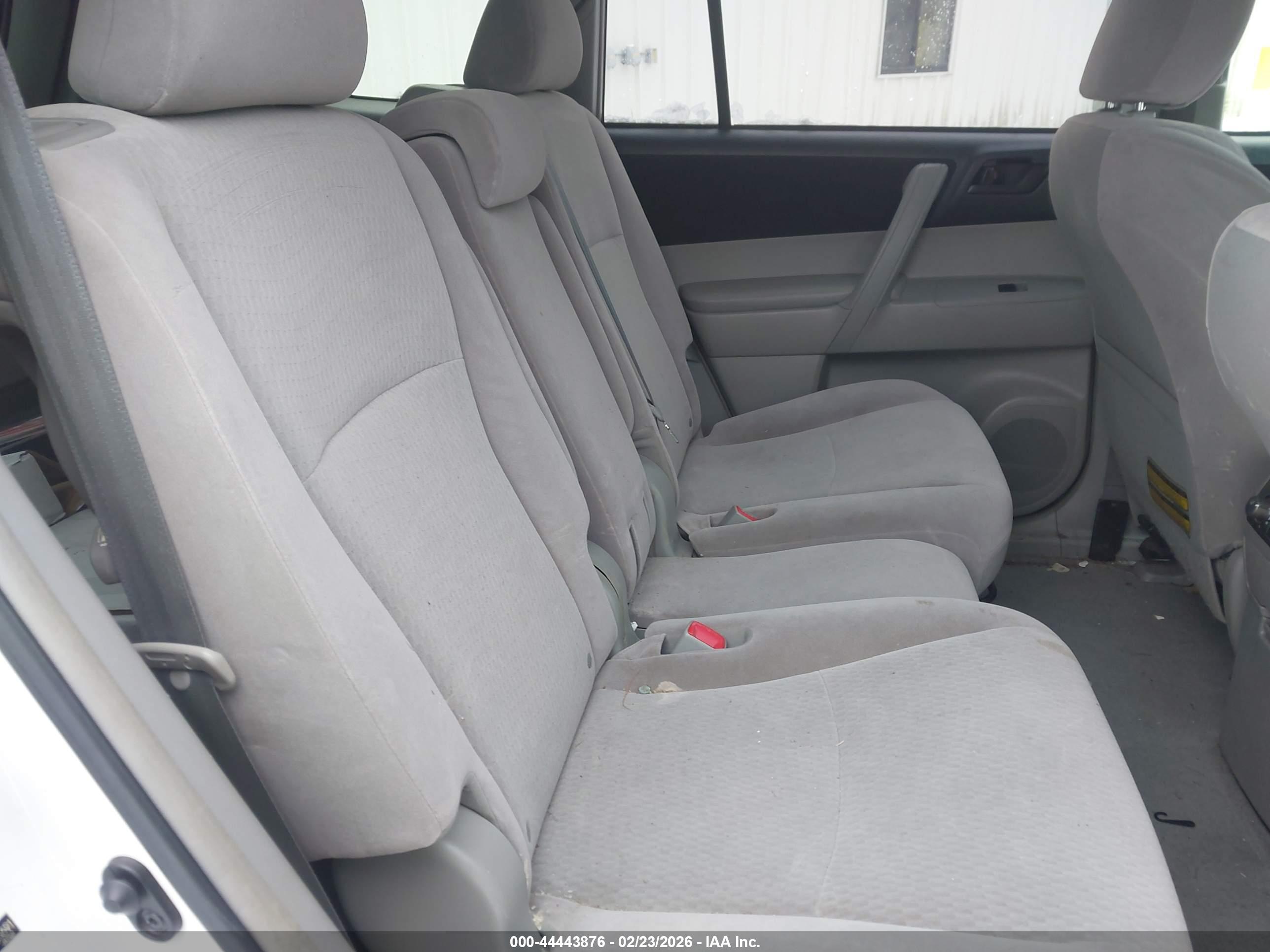 TOYOTA HIGHLANDER image 8