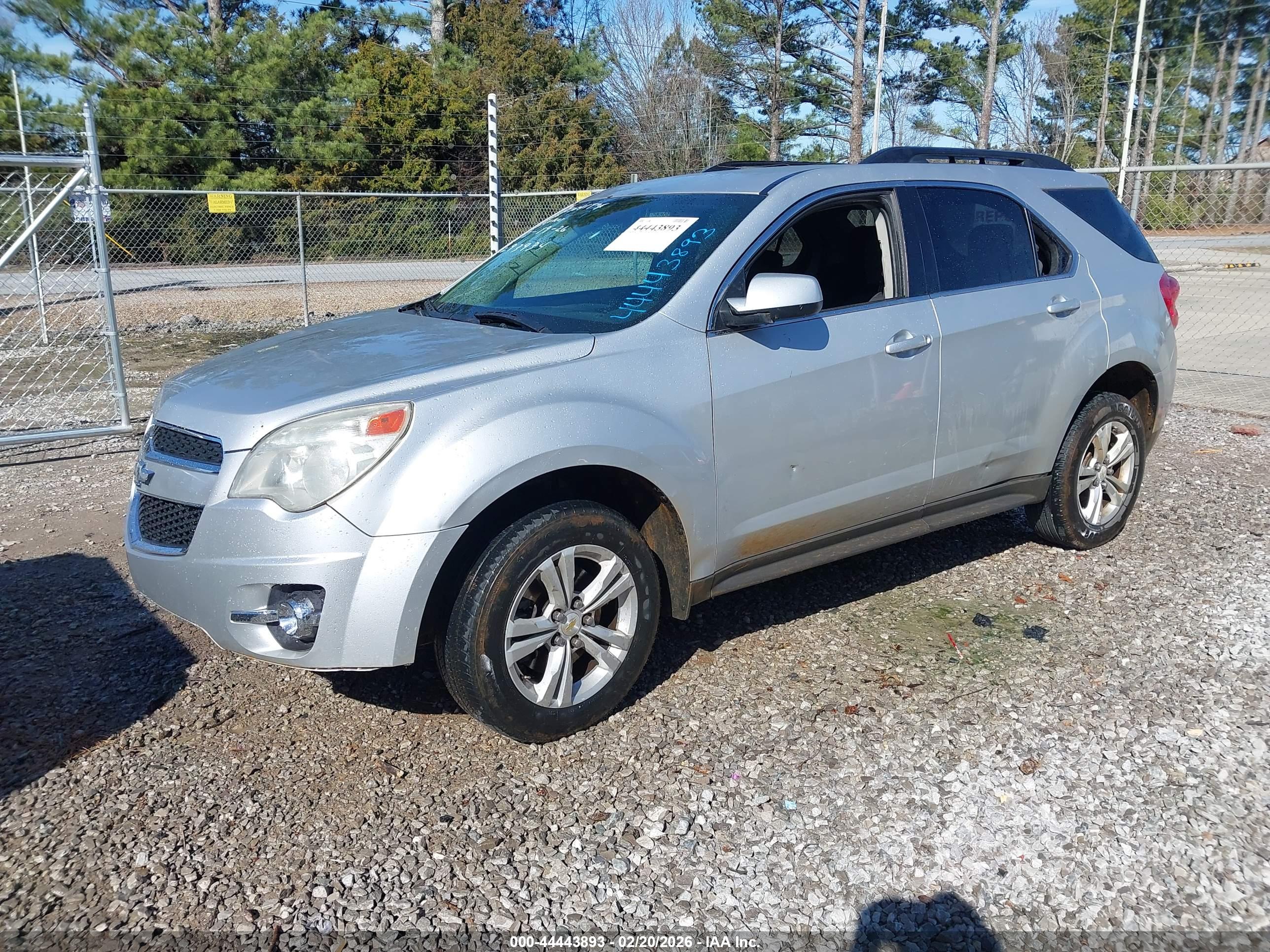 CHEVROLET EQUINOX image 2