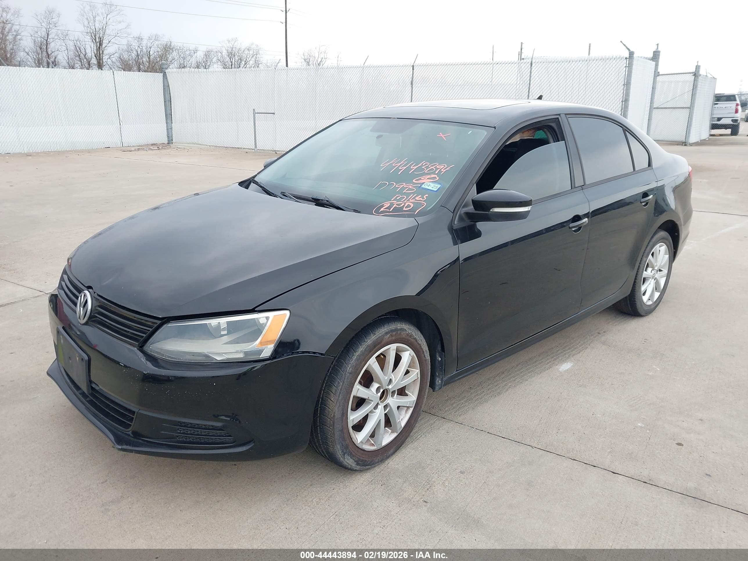 VOLKSWAGEN JETTA image 2