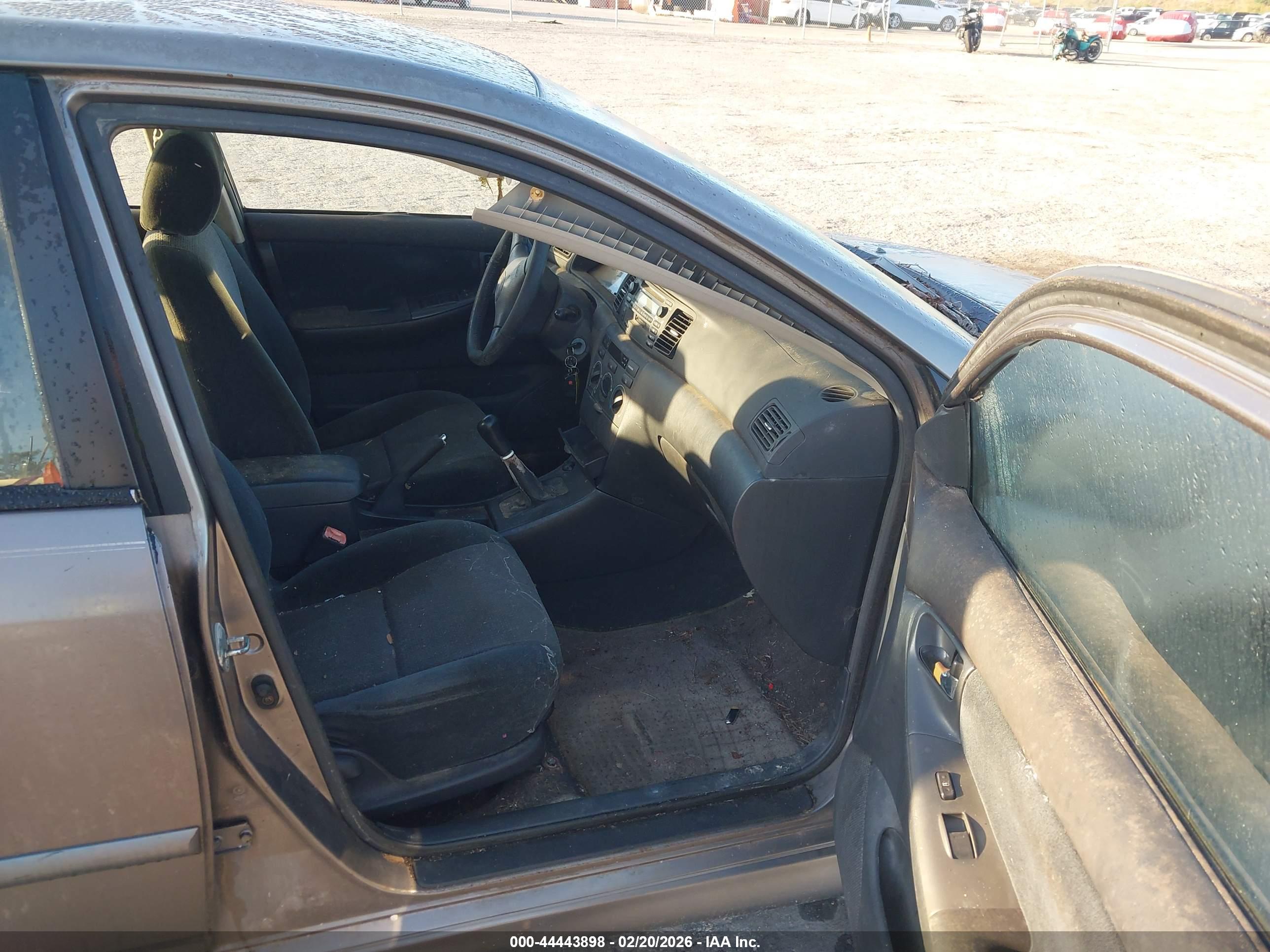 TOYOTA COROLLA image 5