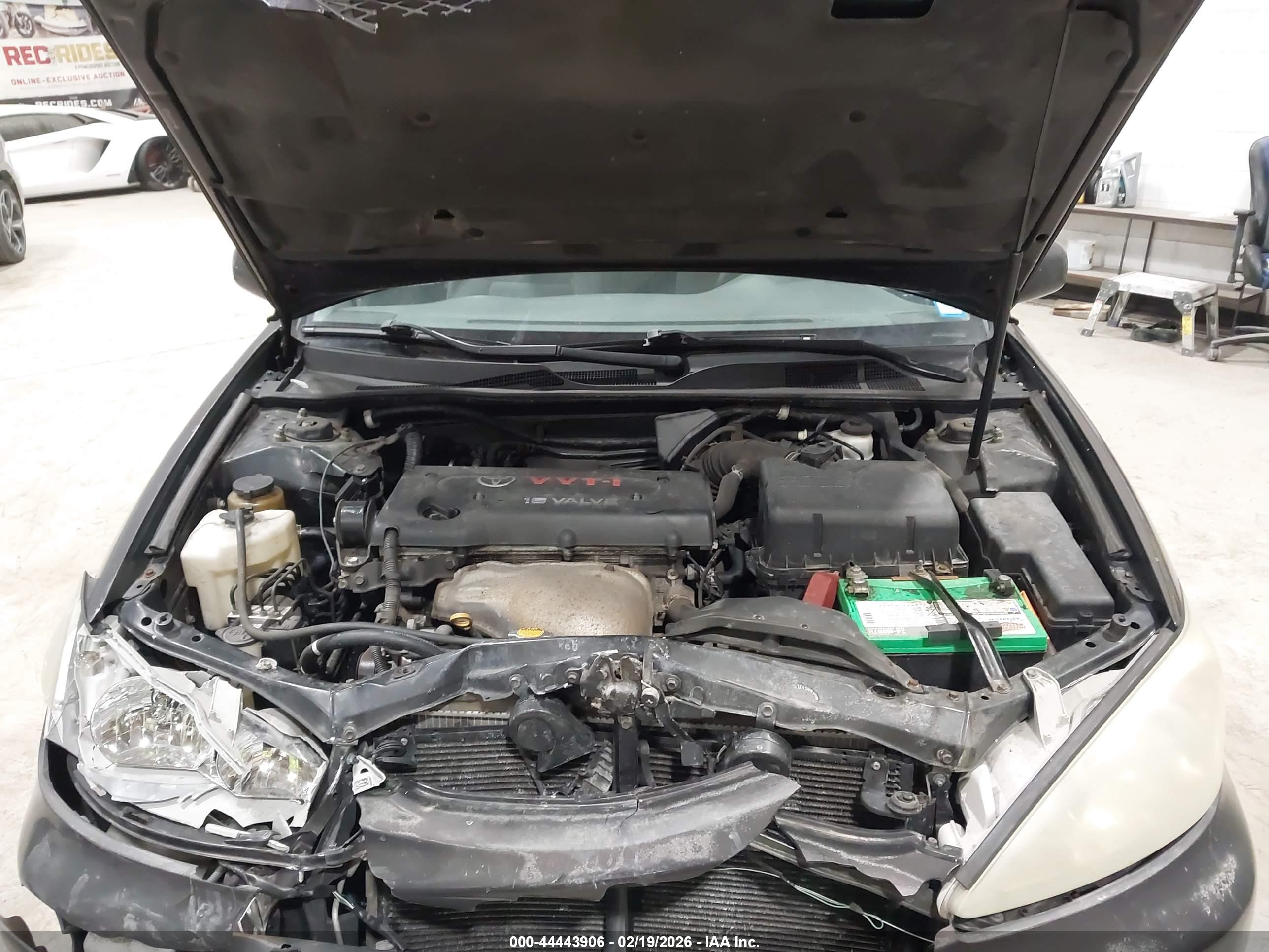 TOYOTA CAMRY image 10