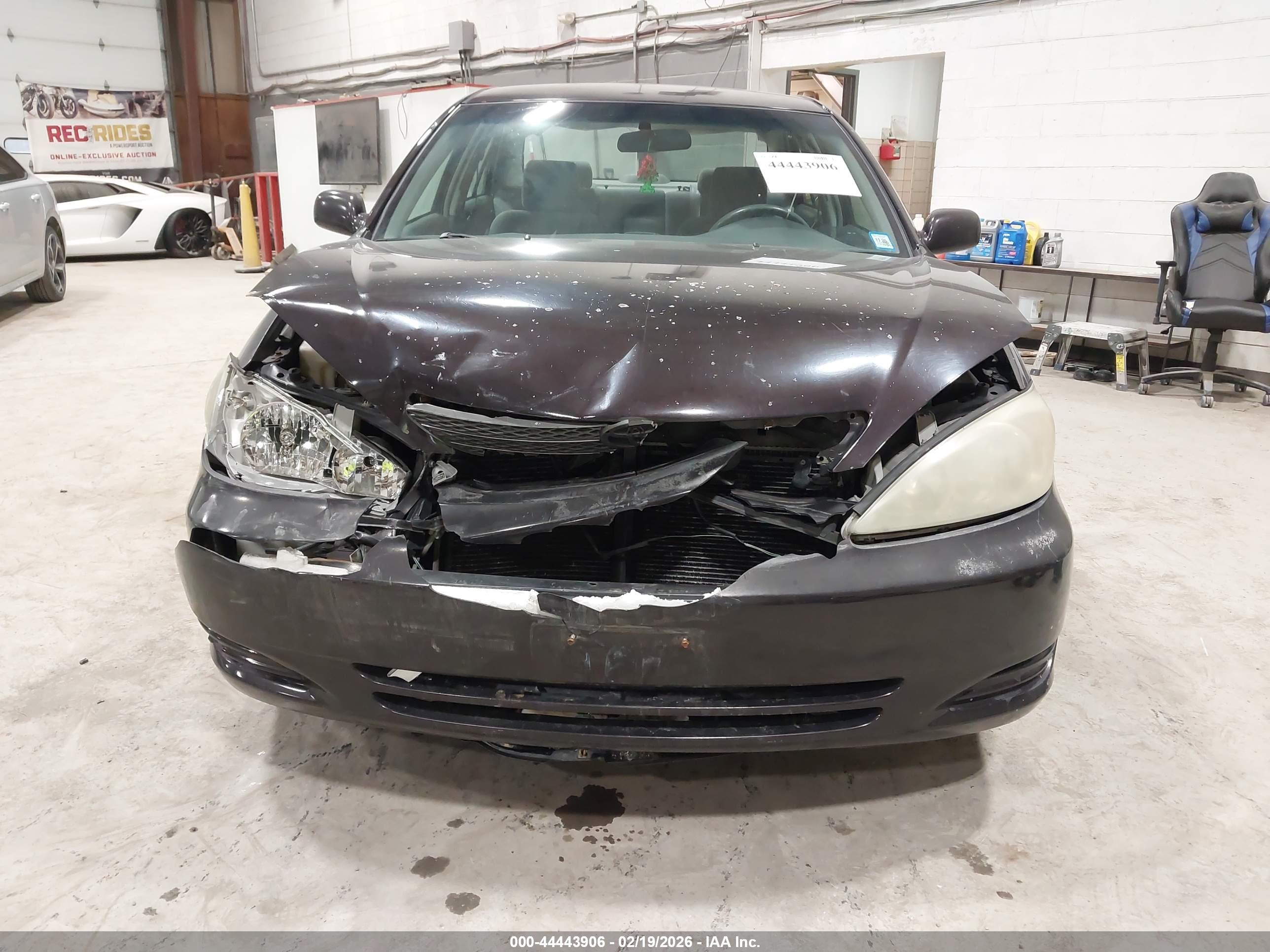 TOYOTA CAMRY image 6