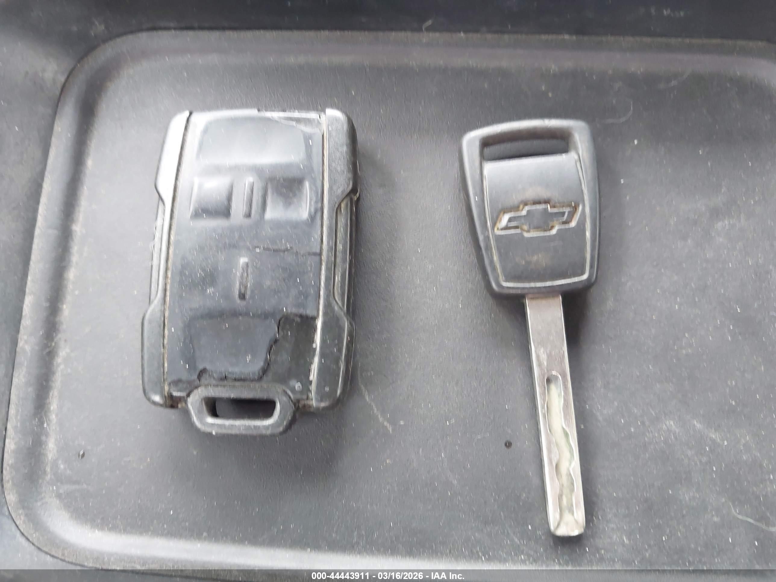 CHEVROLET SILVERADO image 11