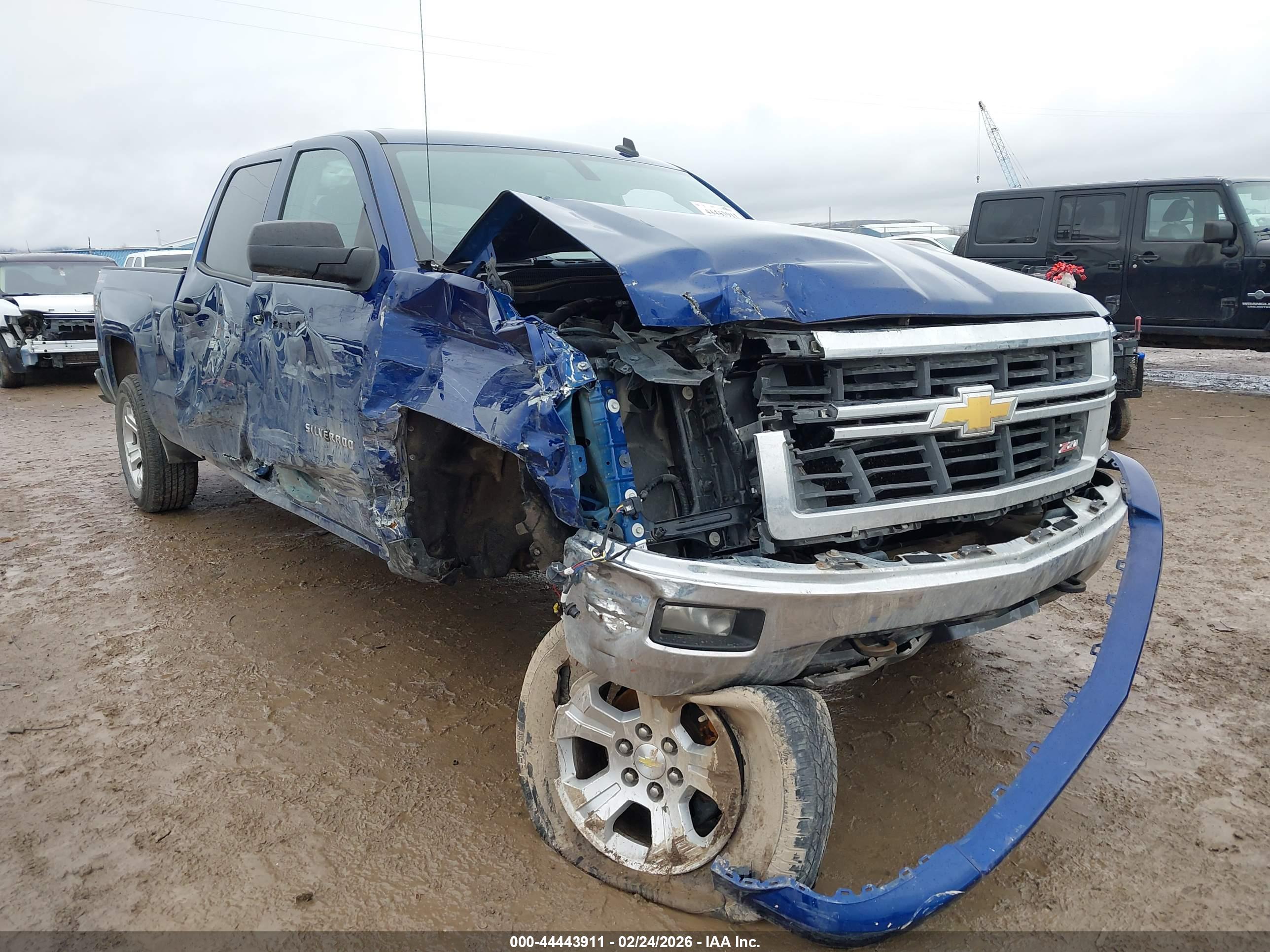 CHEVROLET SILVERADO image 6