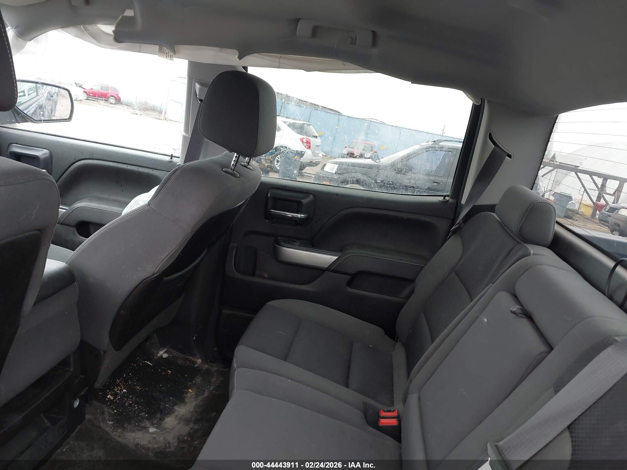 CHEVROLET SILVERADO image 8