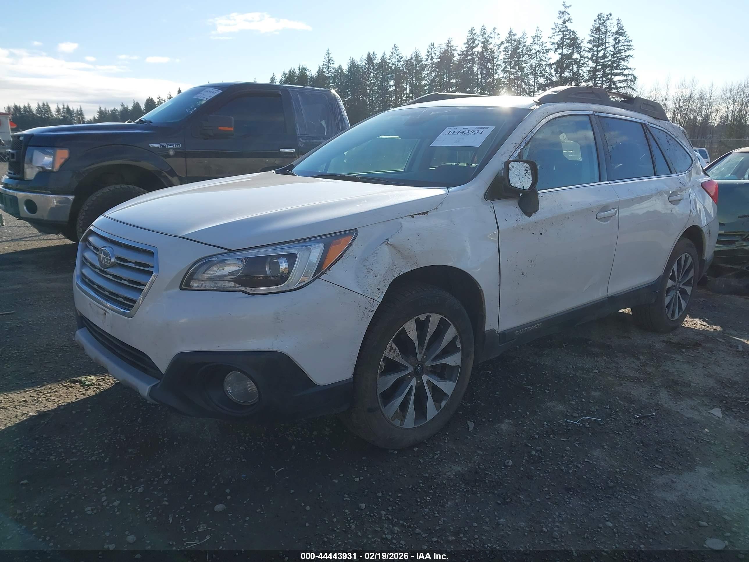 SUBARU OUTBACK image 2