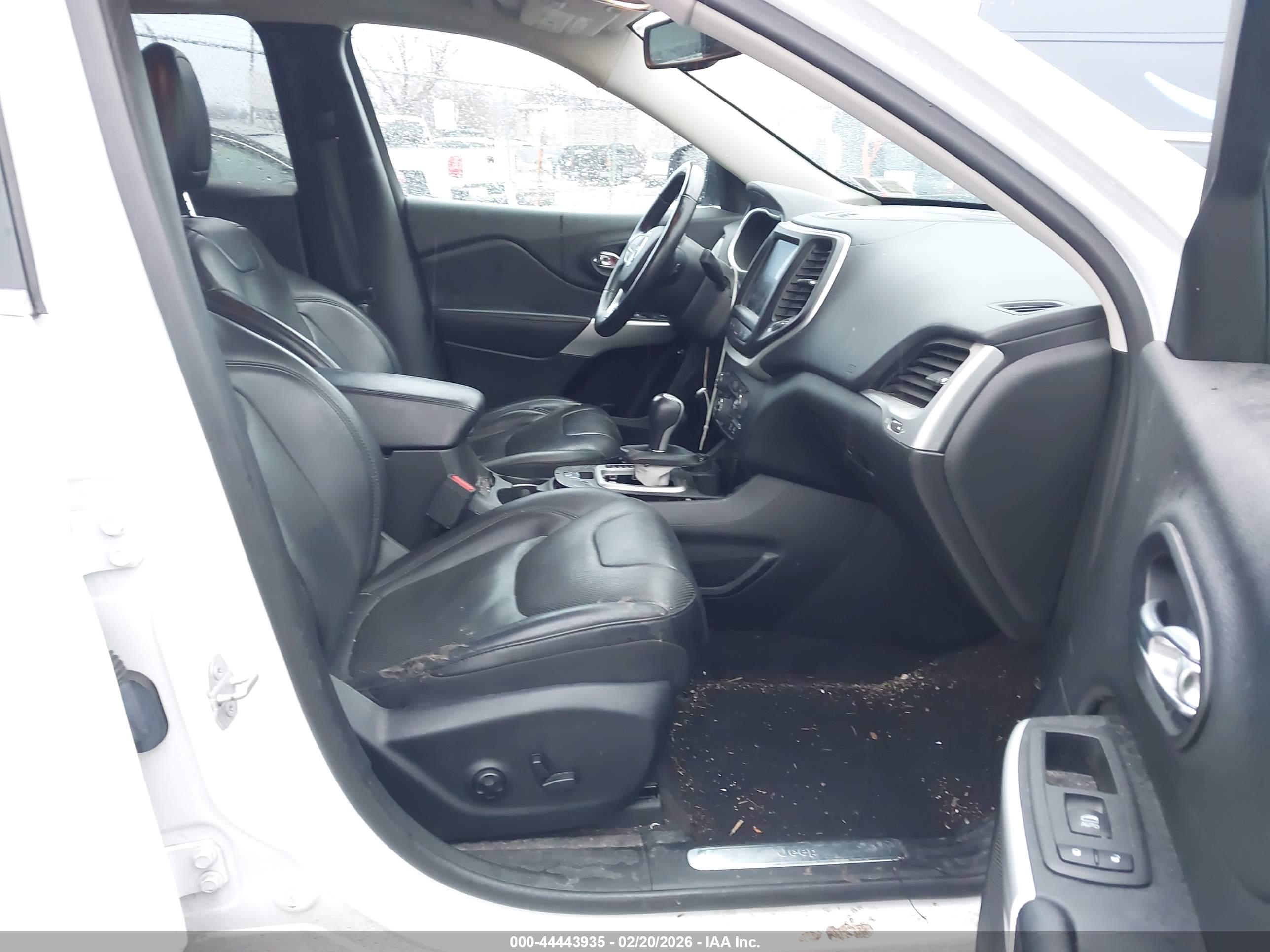 JEEP CHEROKEE image 5