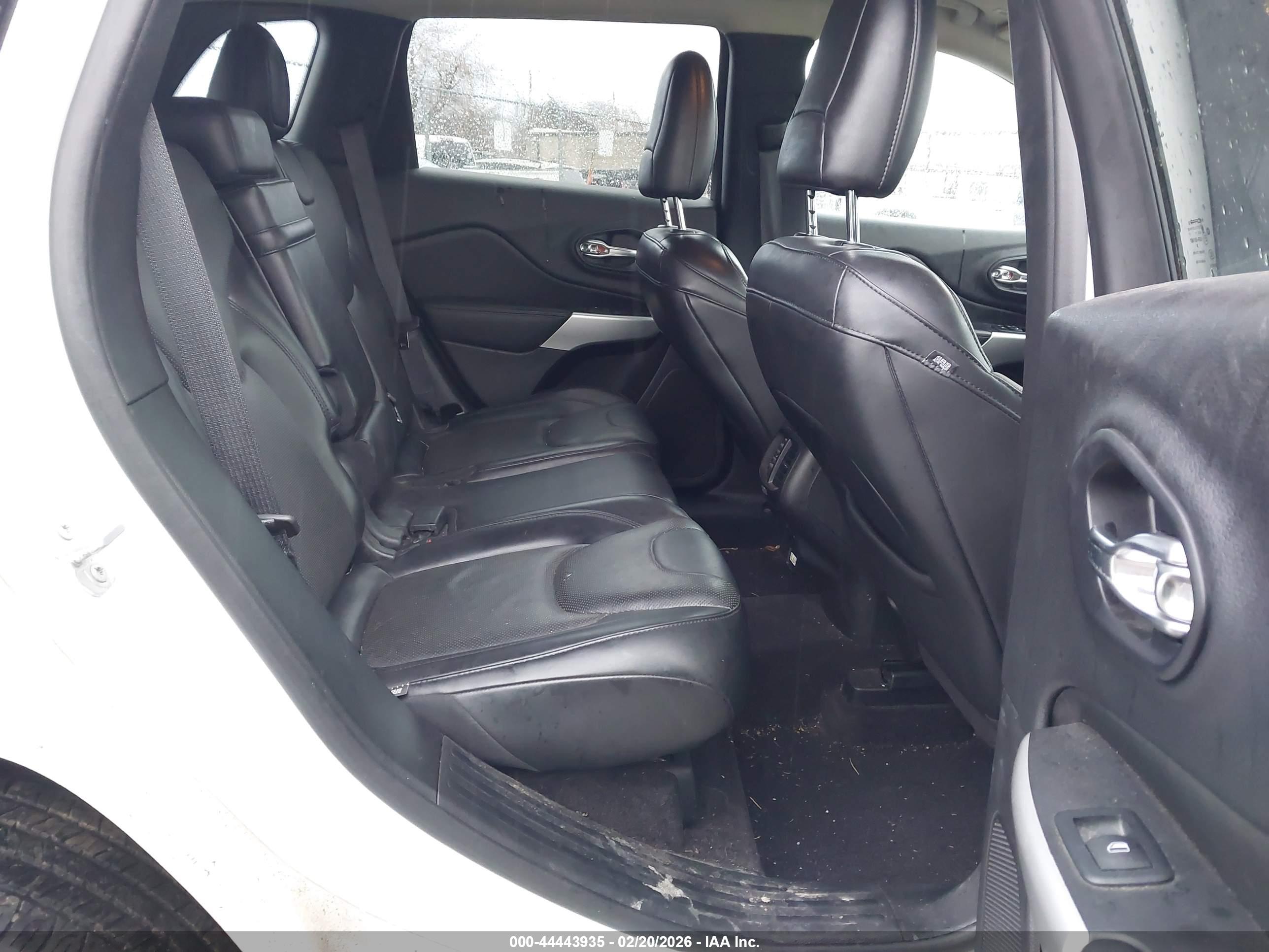 JEEP CHEROKEE image 8