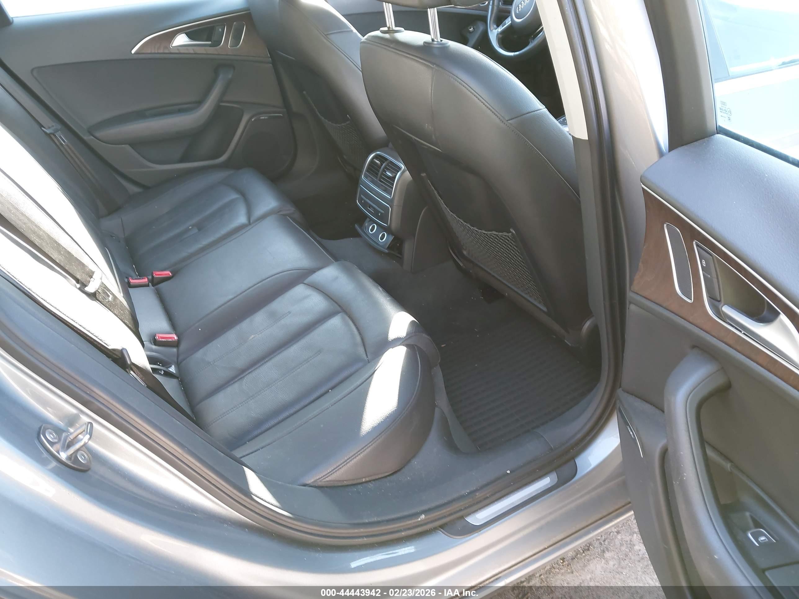 AUDI A6 image 8
