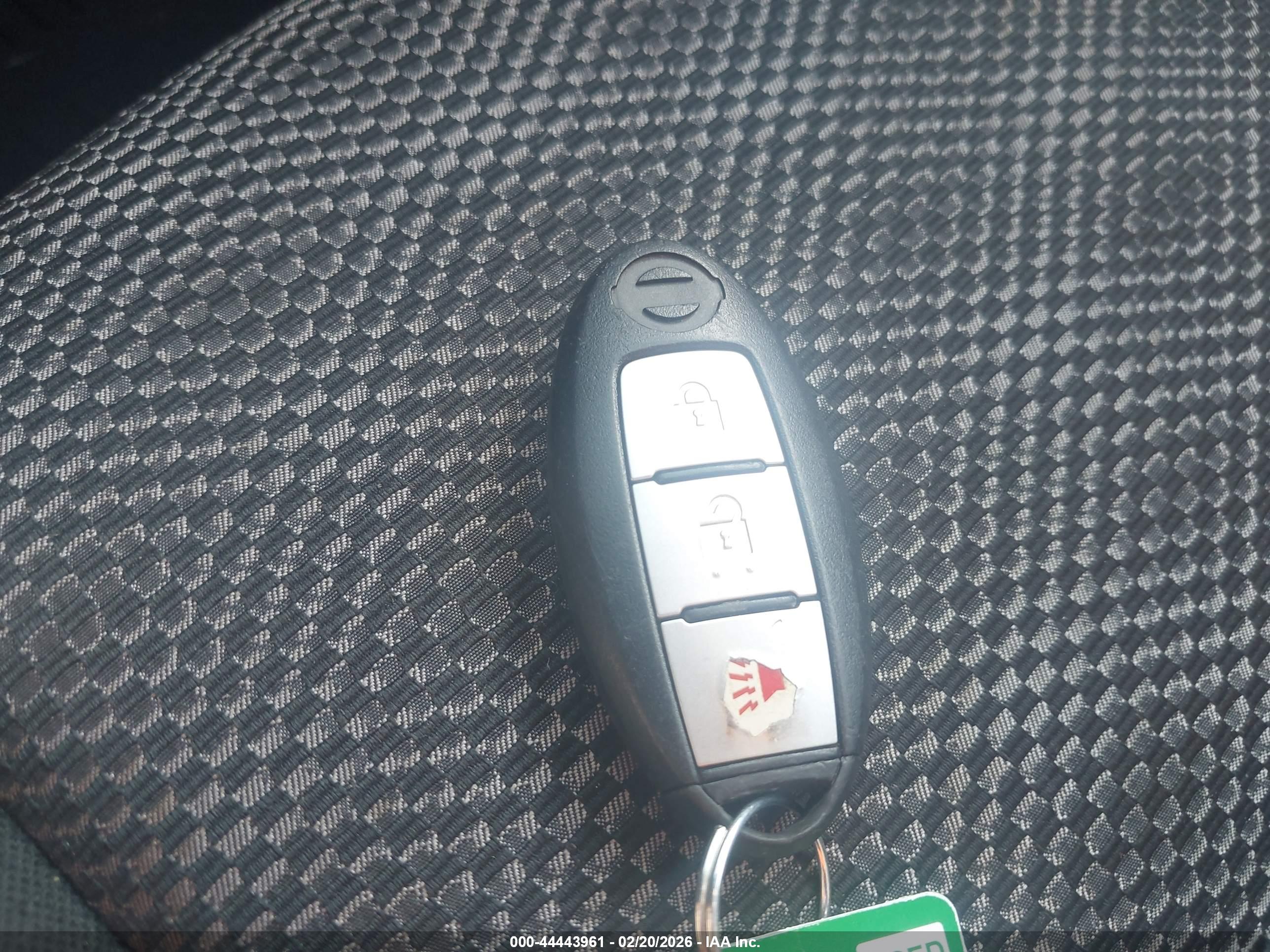 NISSAN ROGUE image 11