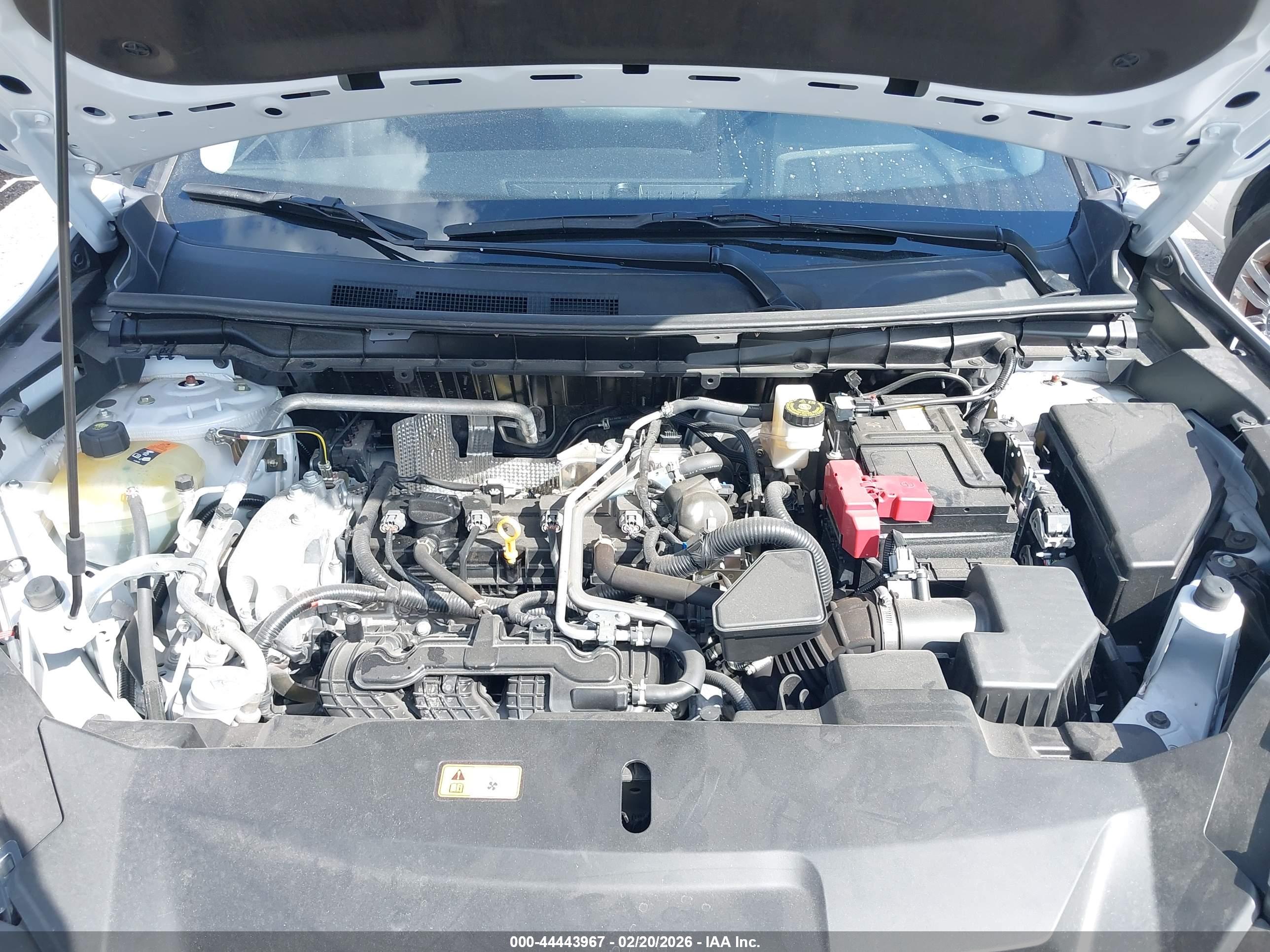 MITSUBISHI OUTLANDER image 10