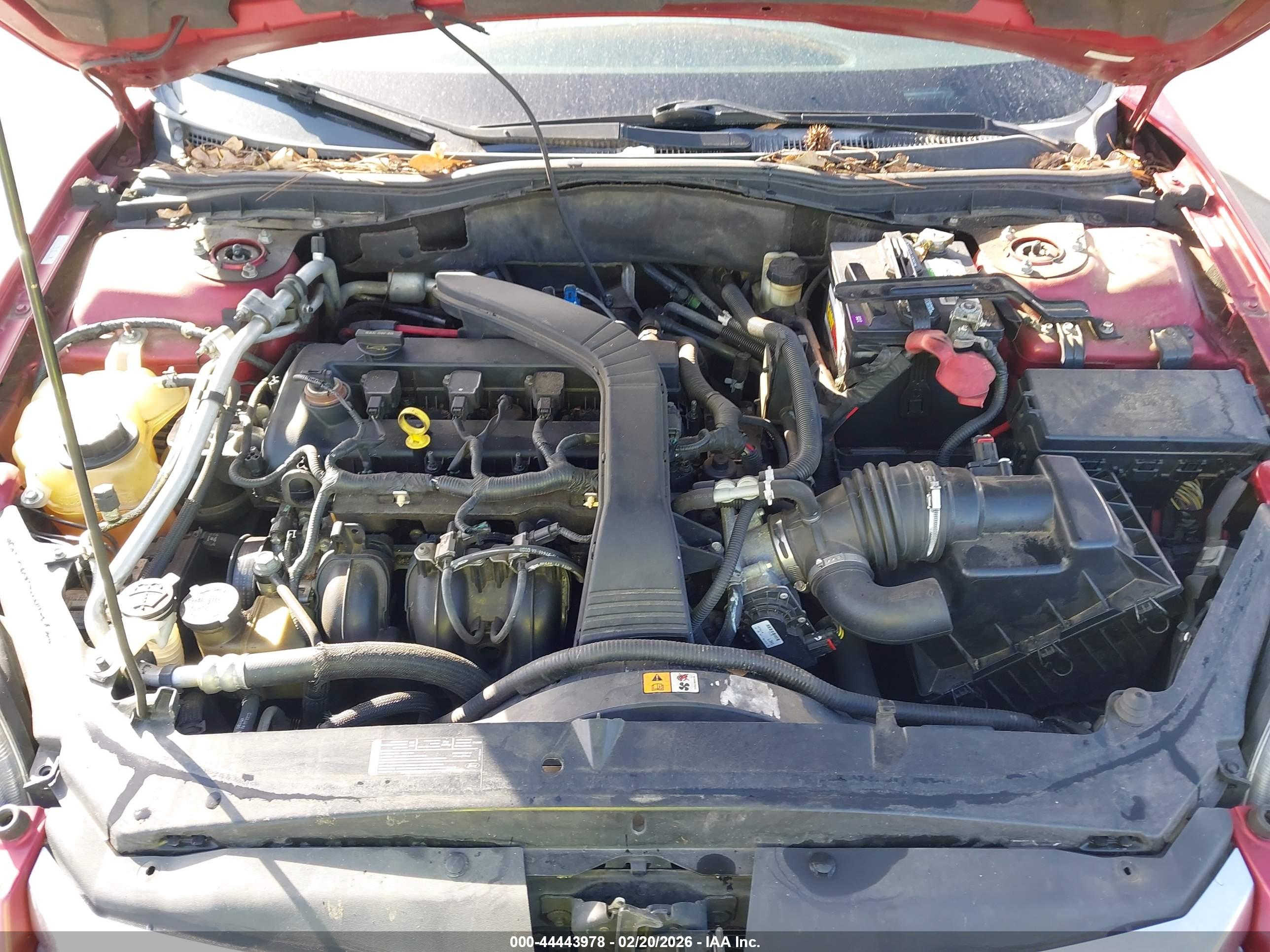 FORD FUSION image 10