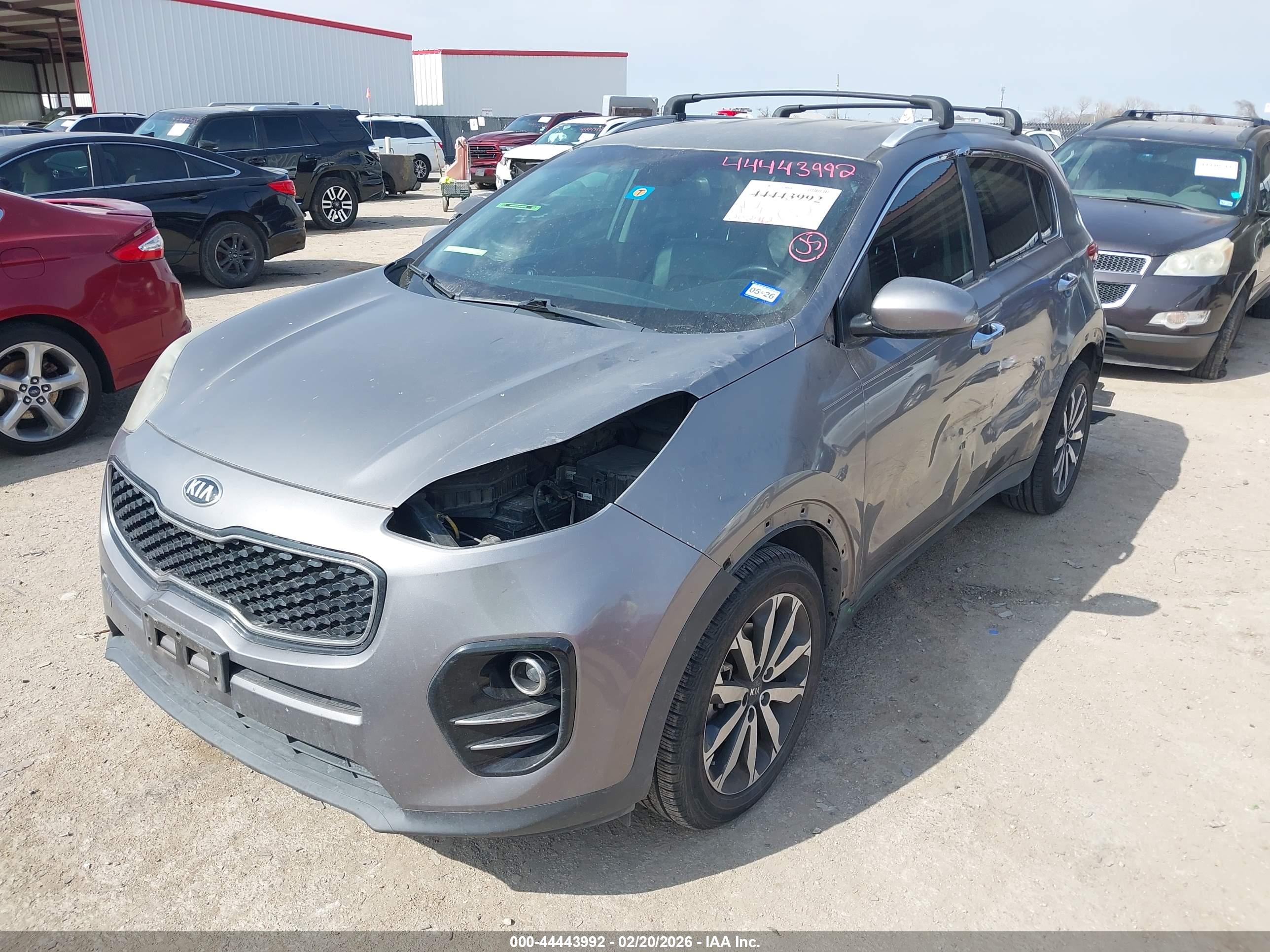 KIA SPORTAGE image 2