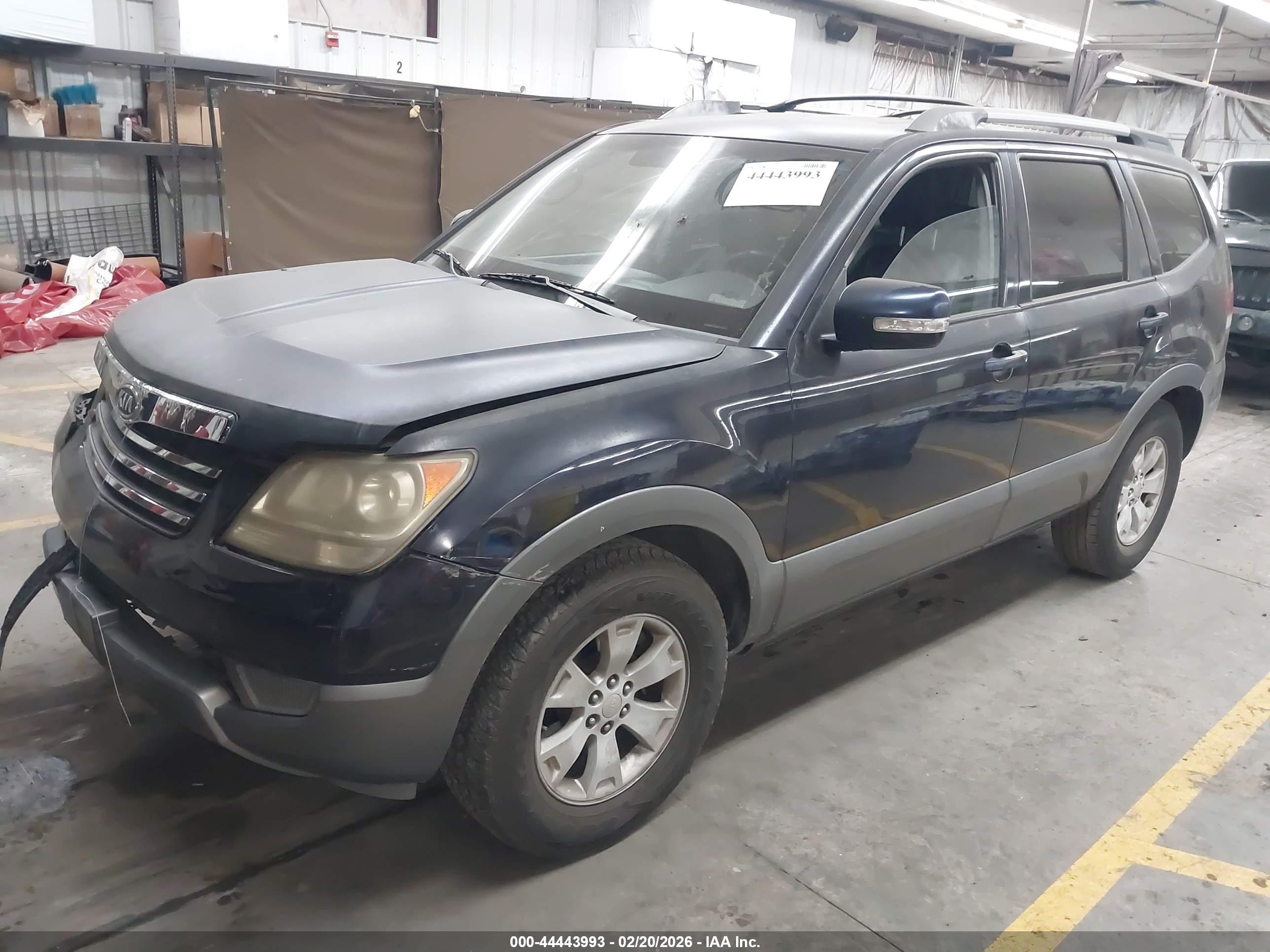 KIA BORREGO image 2