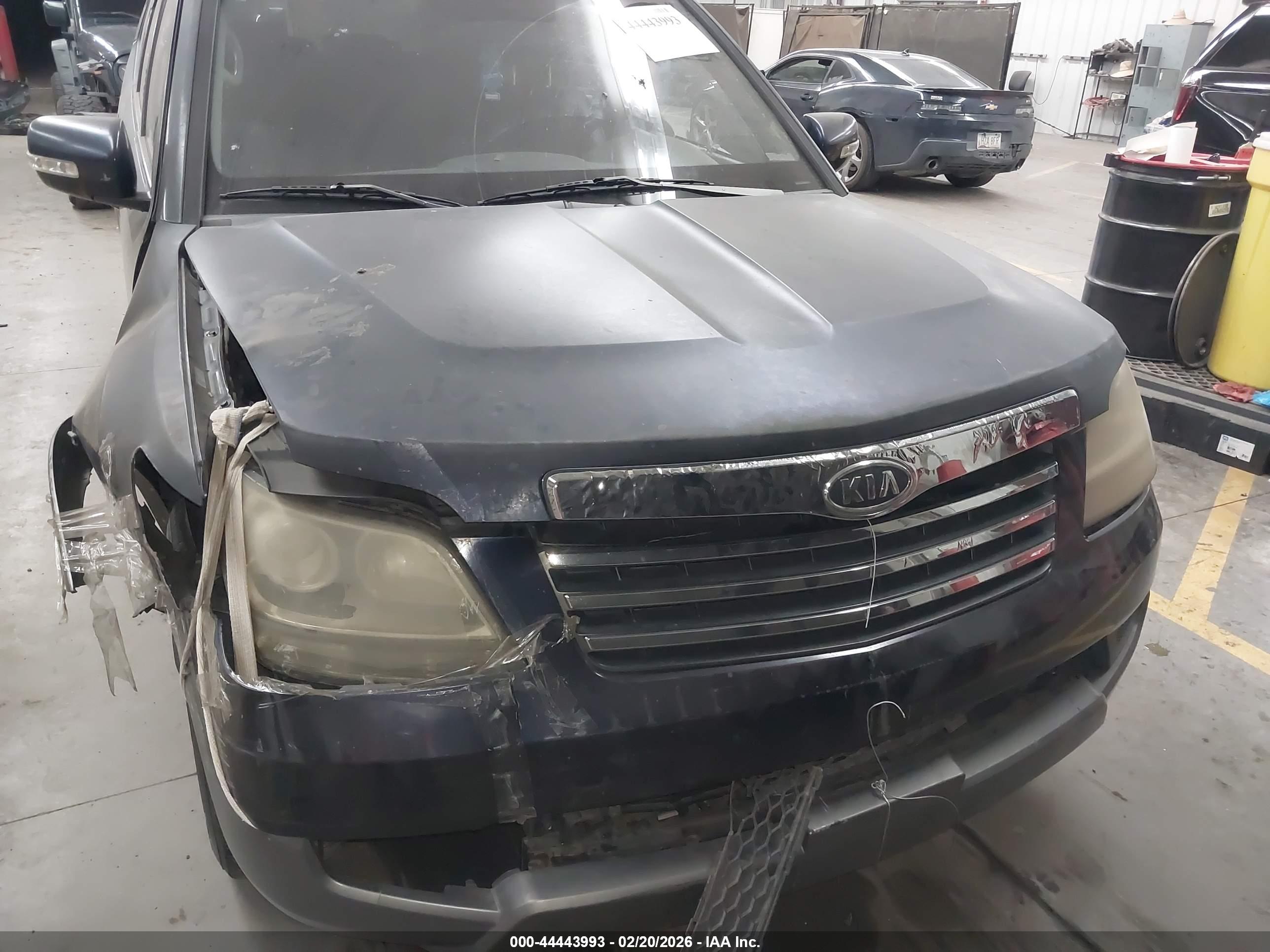 KIA BORREGO image 6