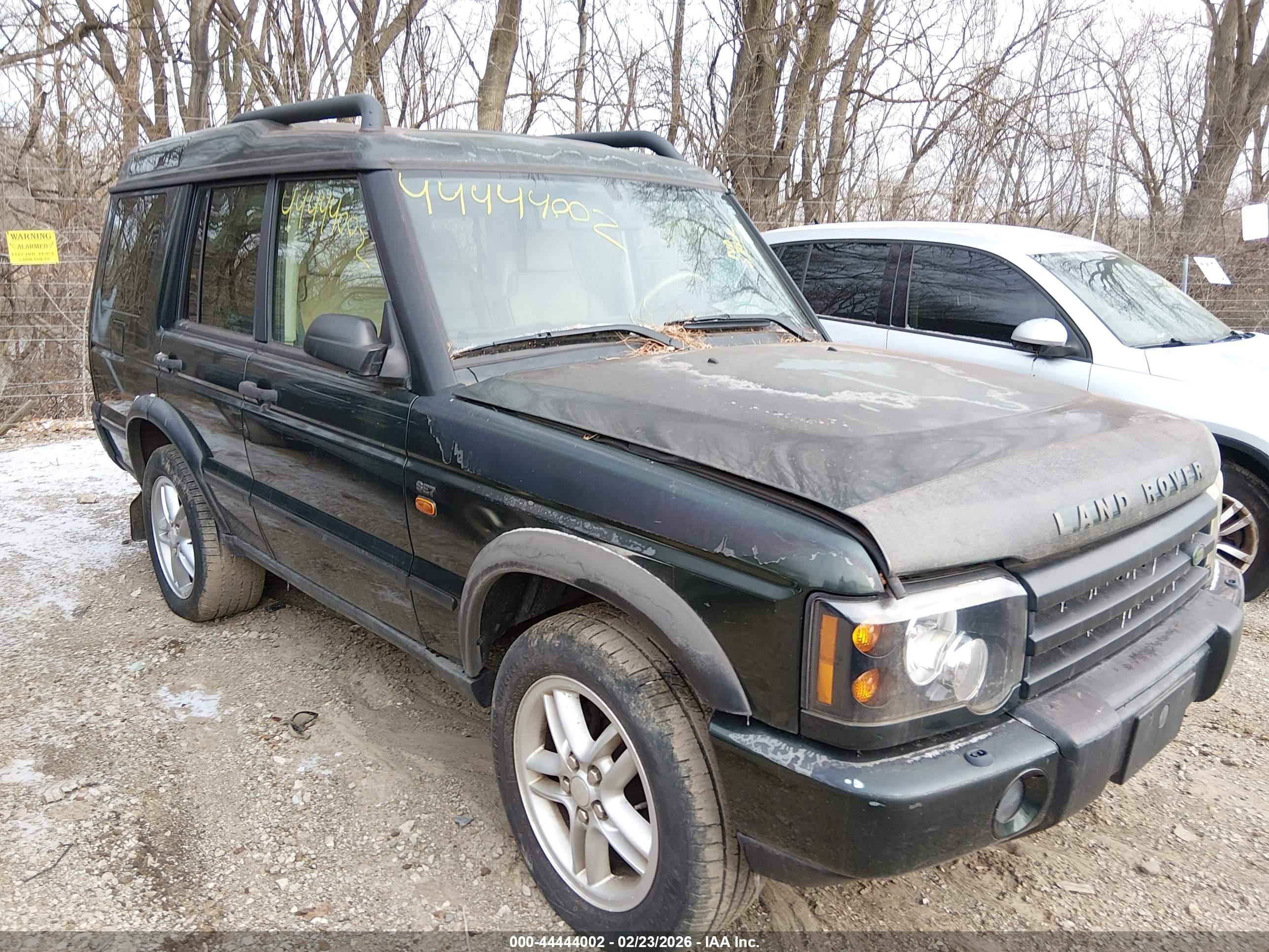 LAND ROVER image 6