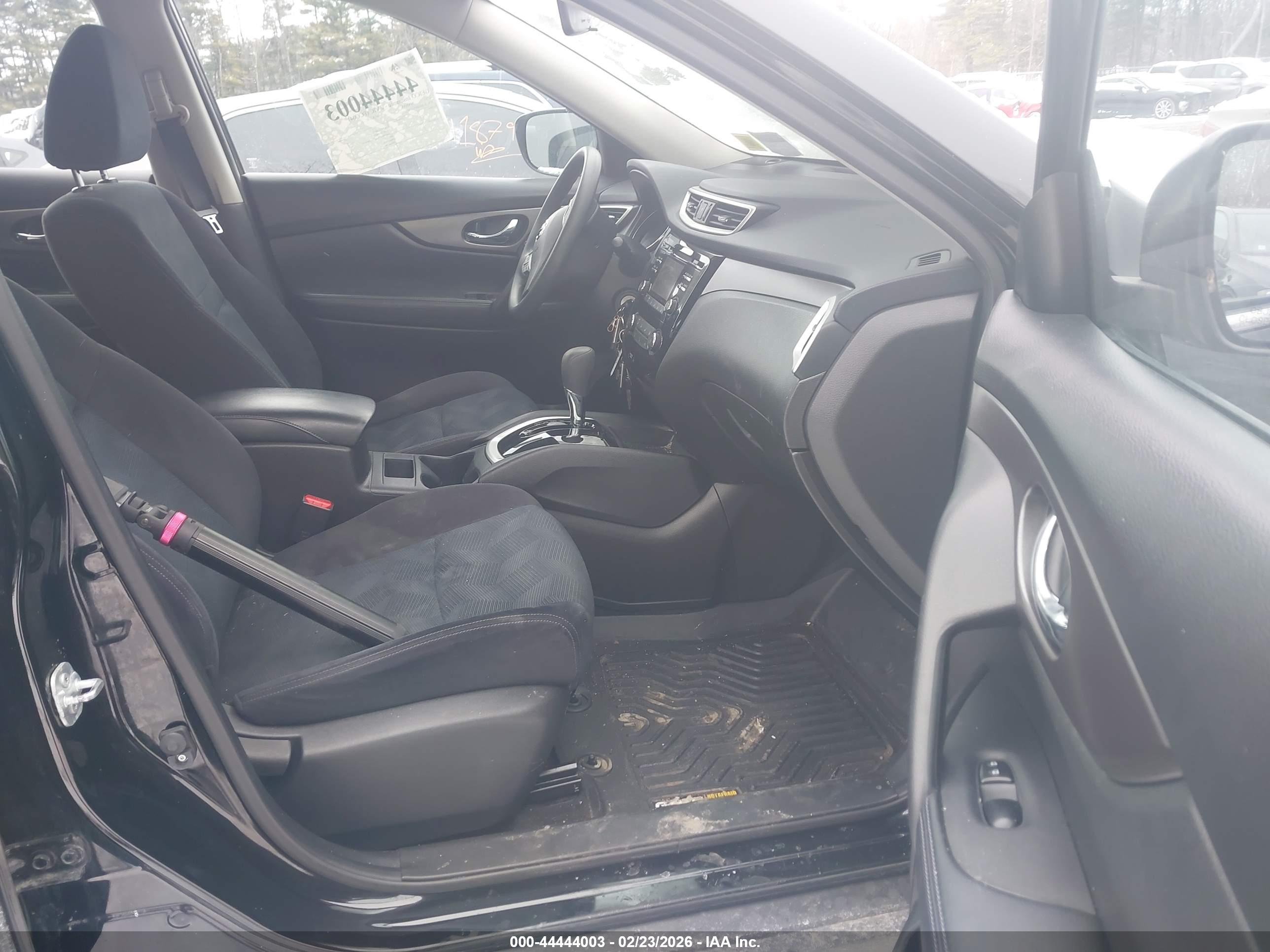NISSAN ROGUE image 5