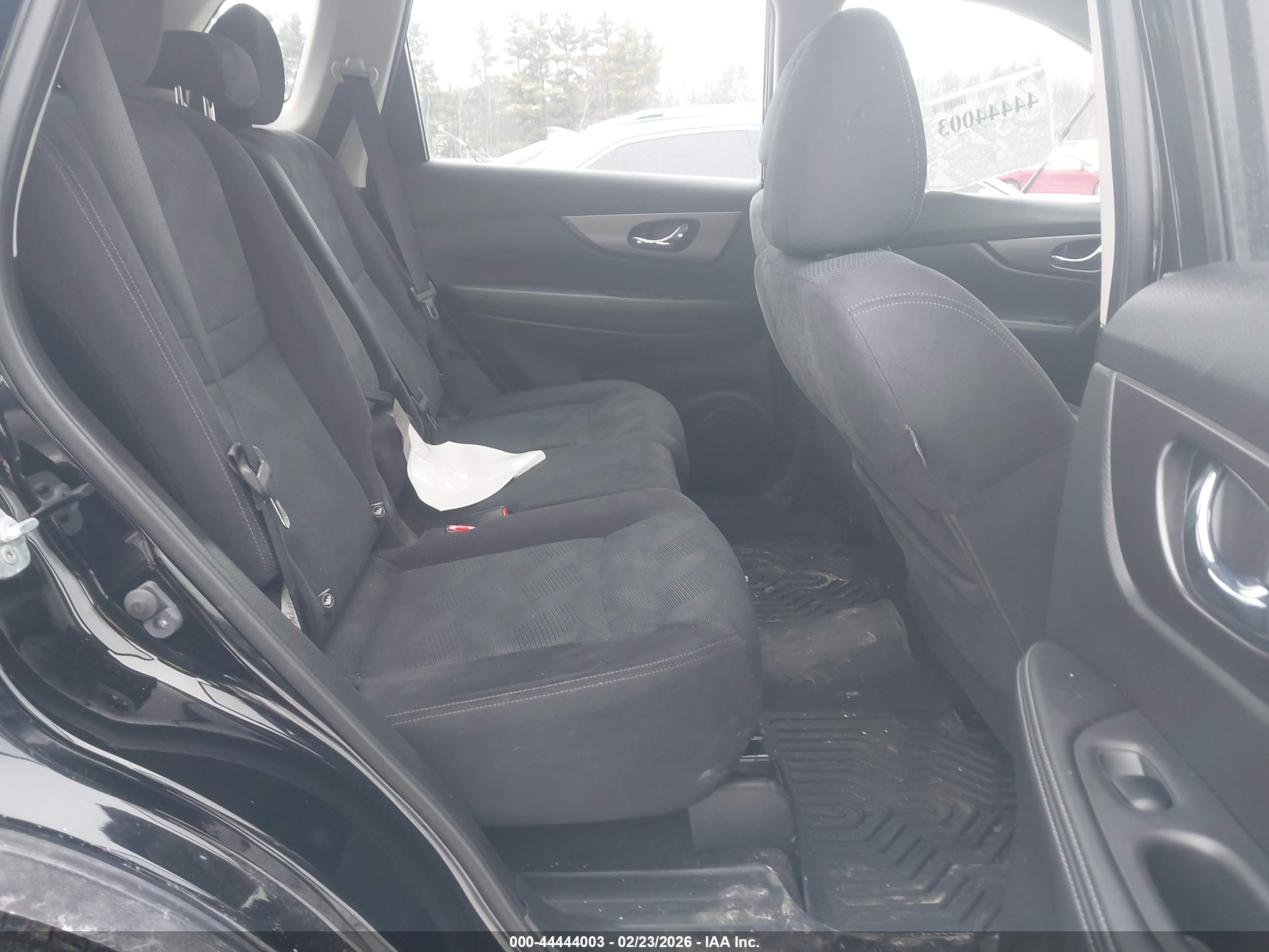 NISSAN ROGUE image 8