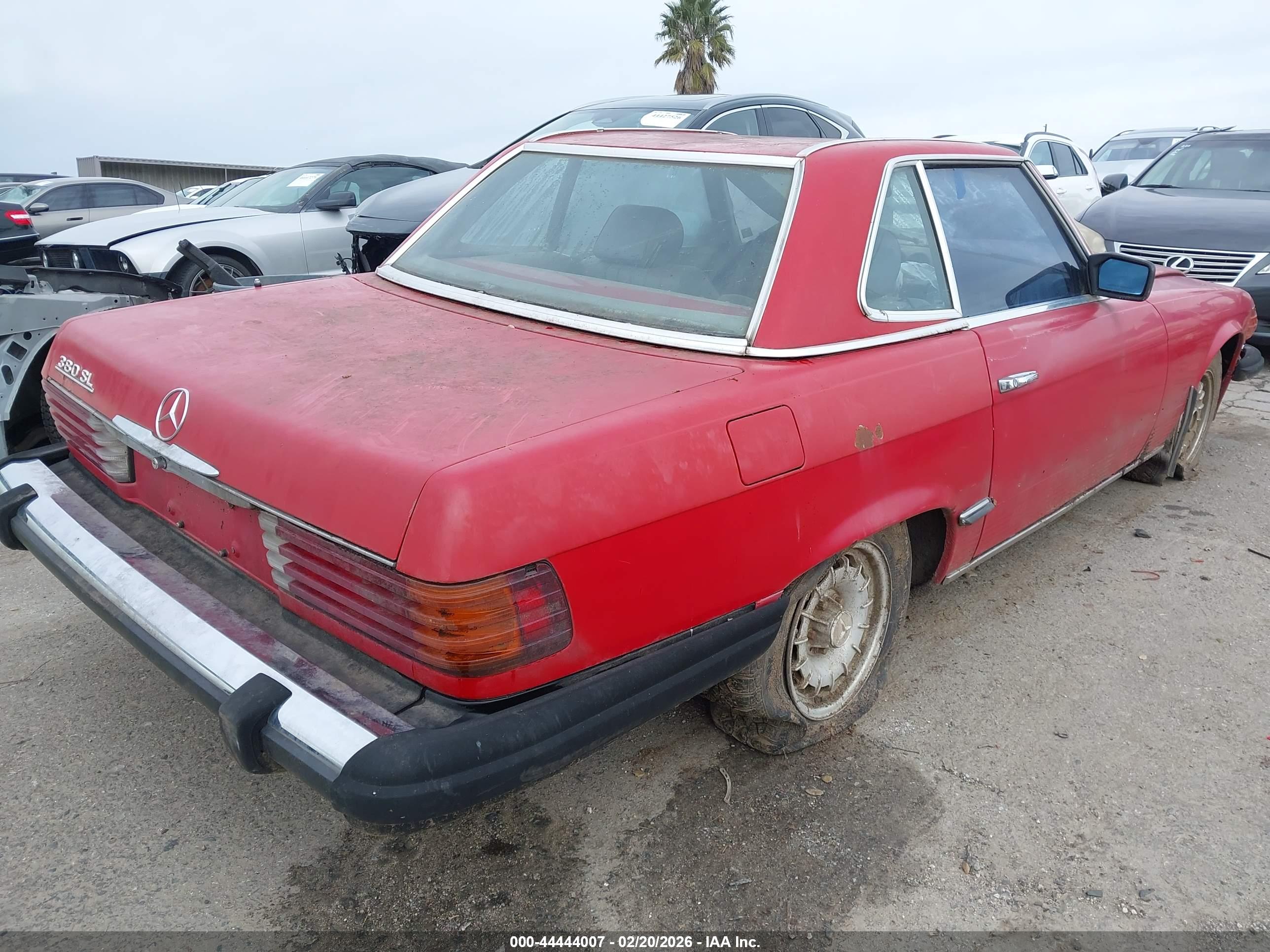 MERCEDES-BENZ 380 image 4