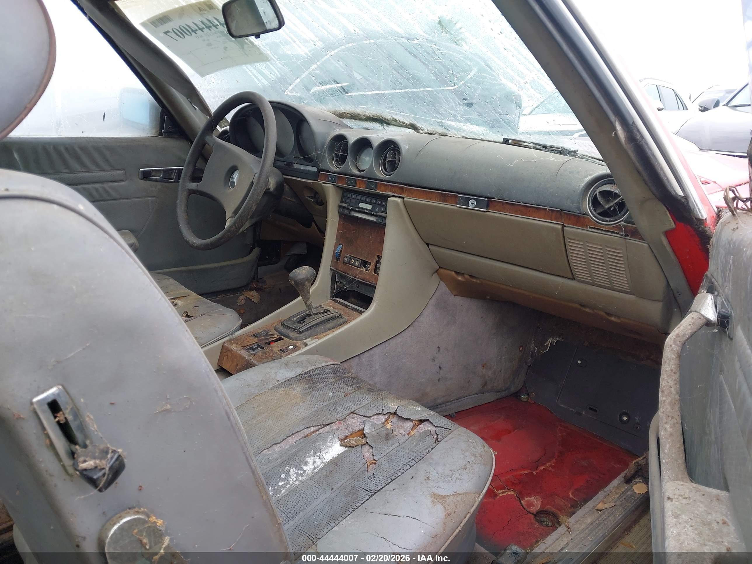 MERCEDES-BENZ 380 image 5