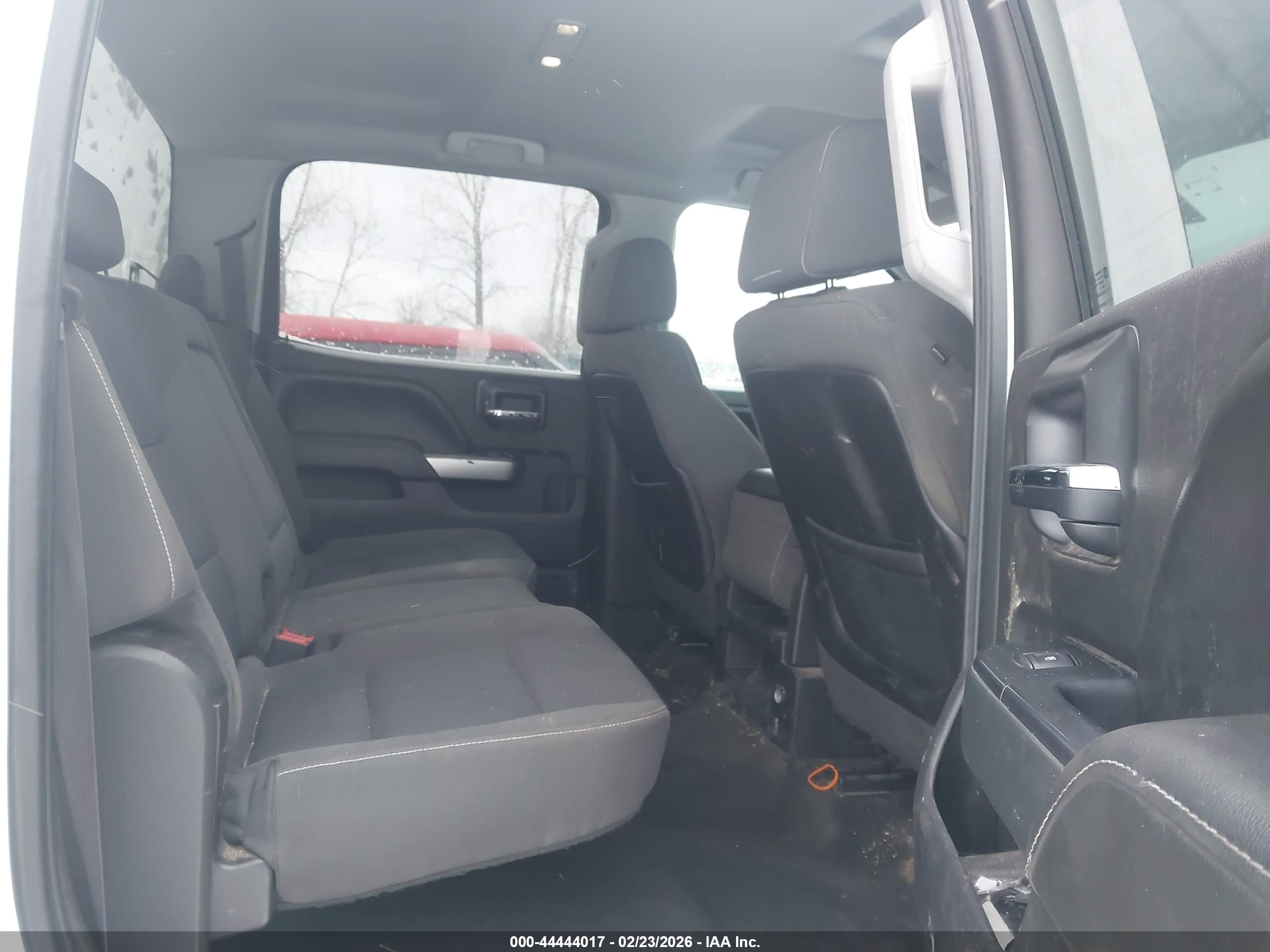 CHEVROLET SILVERADO image 8
