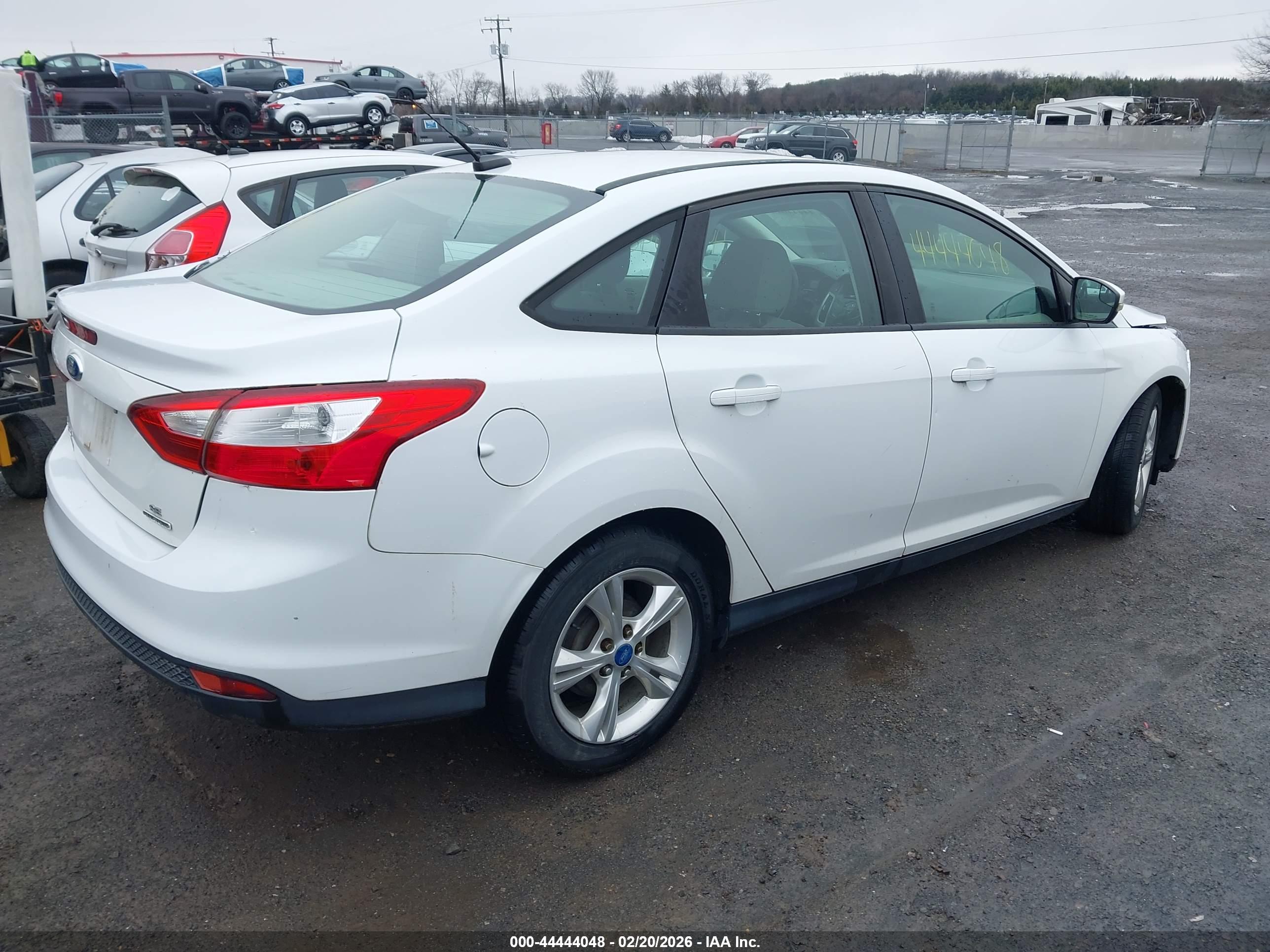 FORD FOCUS image 4