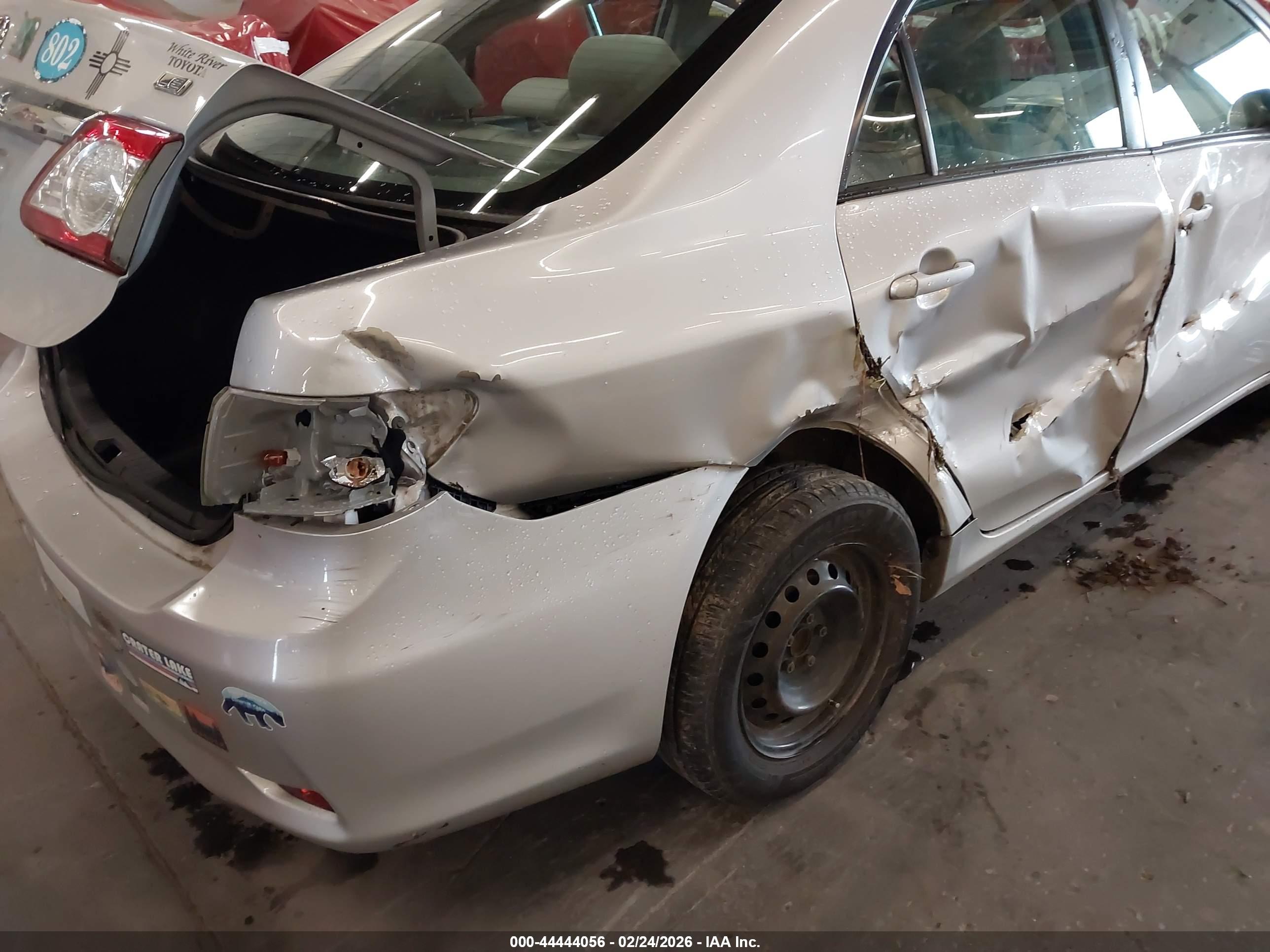 TOYOTA COROLLA image 6