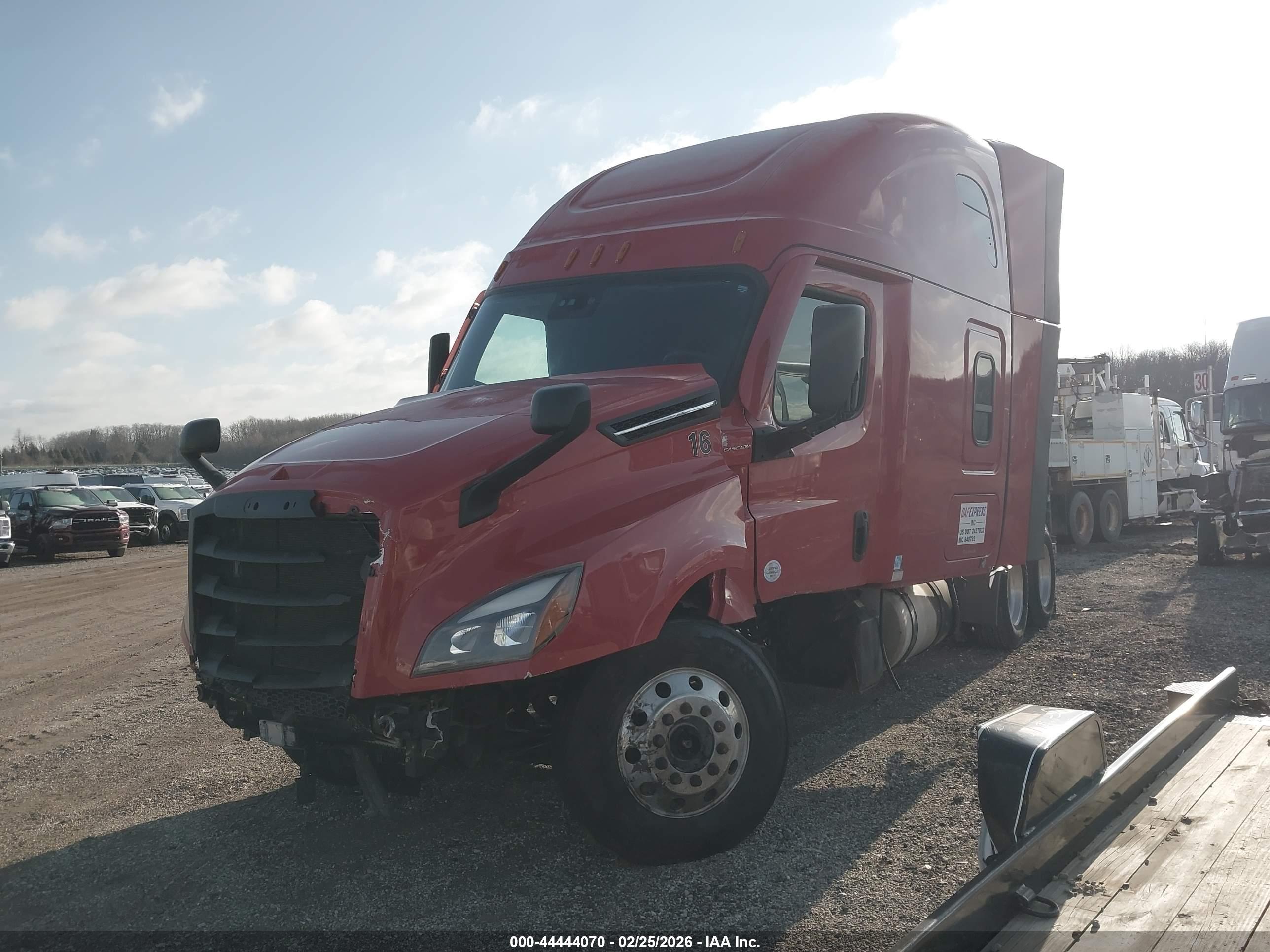 FREIGHTLINER NEW image 2