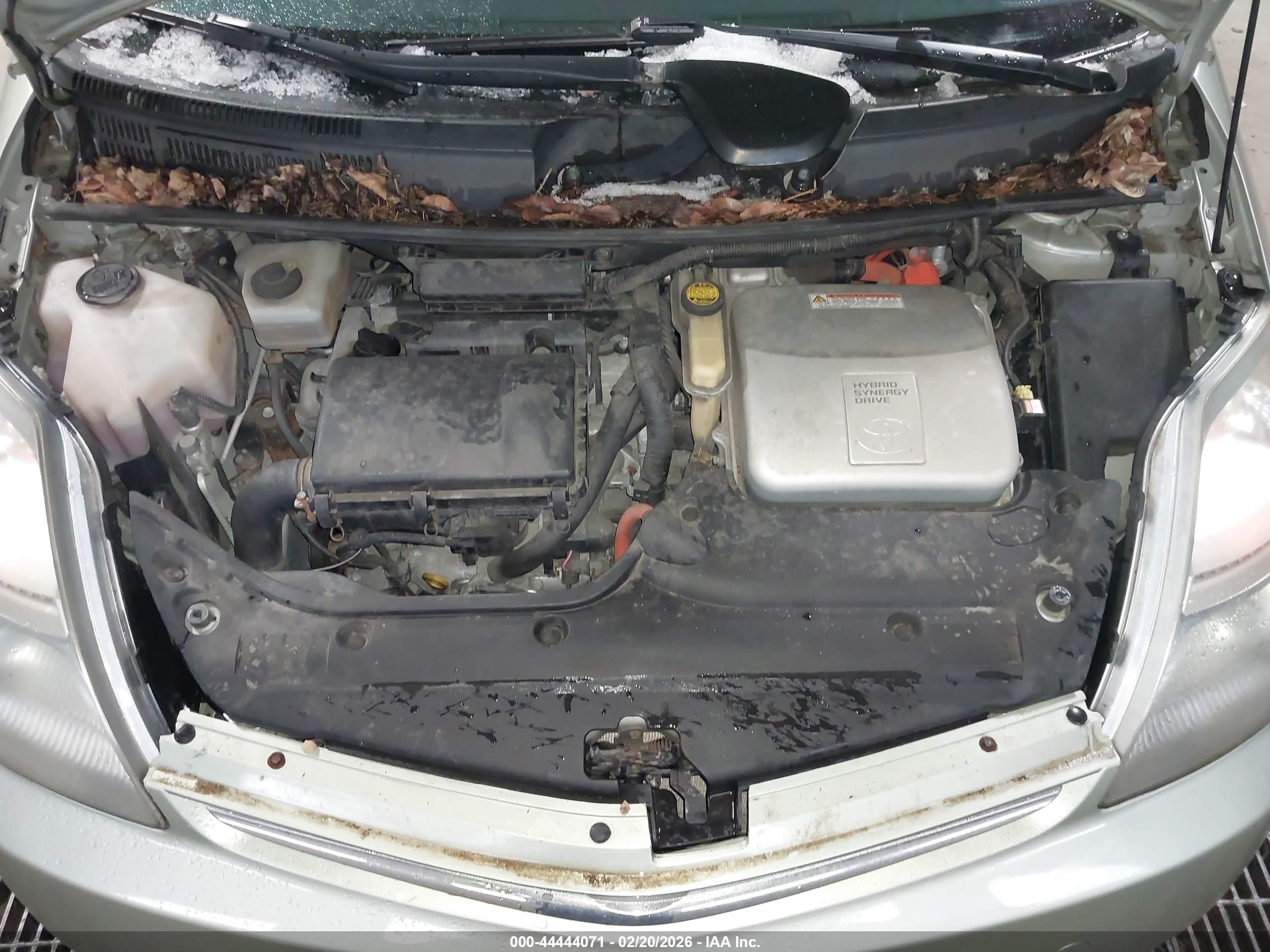TOYOTA PRIUS image 10