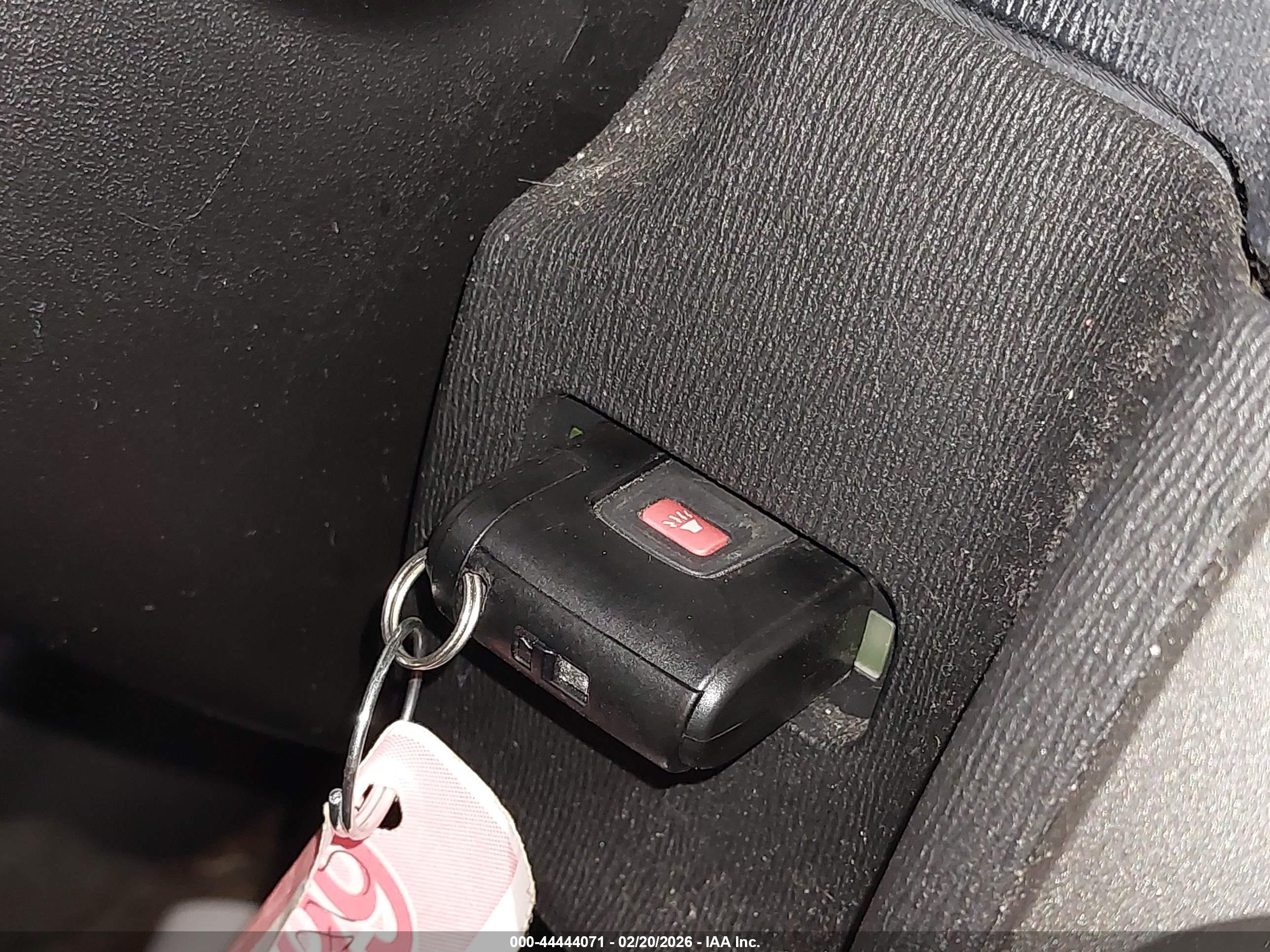 TOYOTA PRIUS image 11