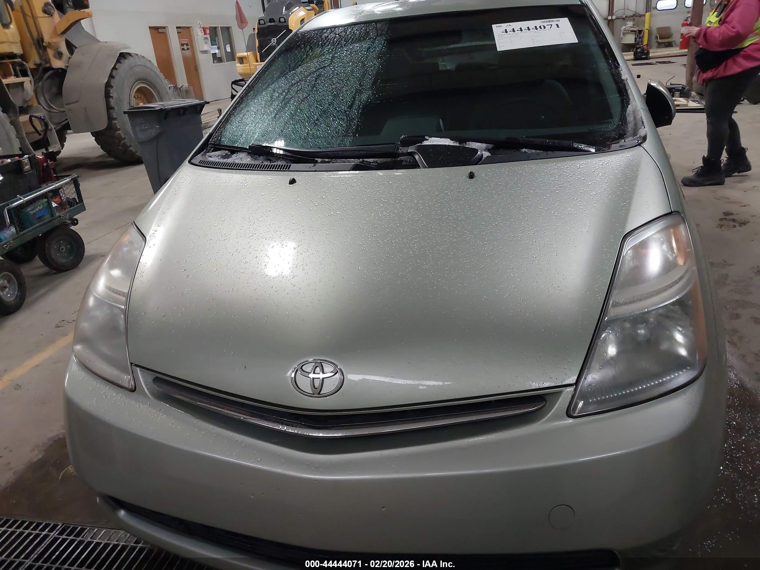 TOYOTA PRIUS image 6