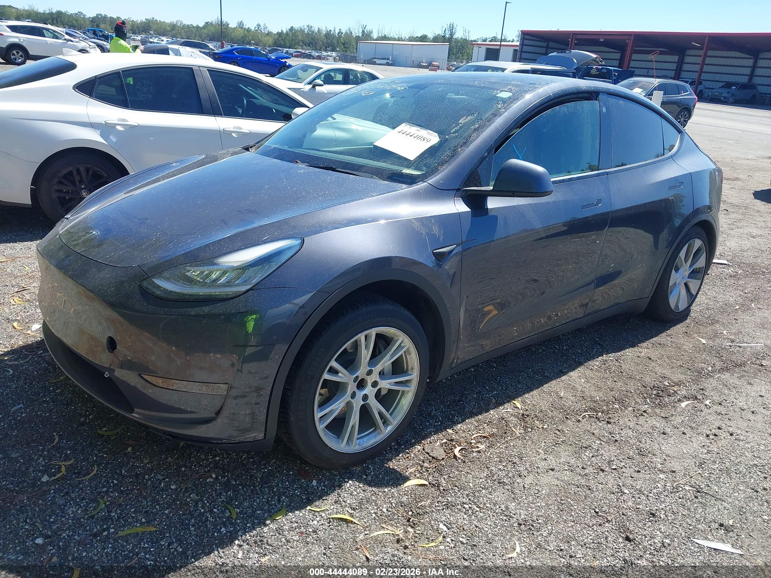 TESLA MODEL image 2