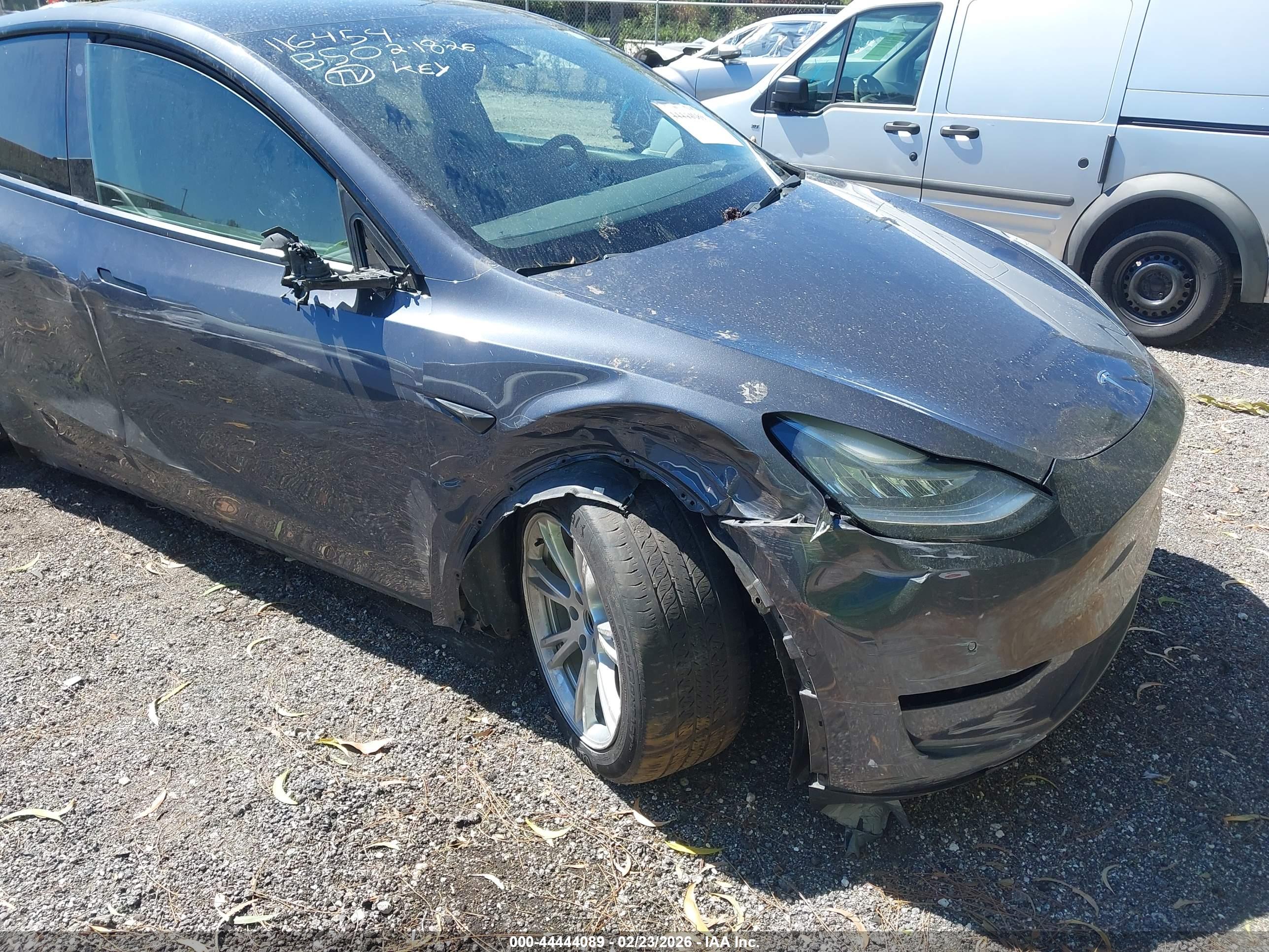 TESLA MODEL image 6