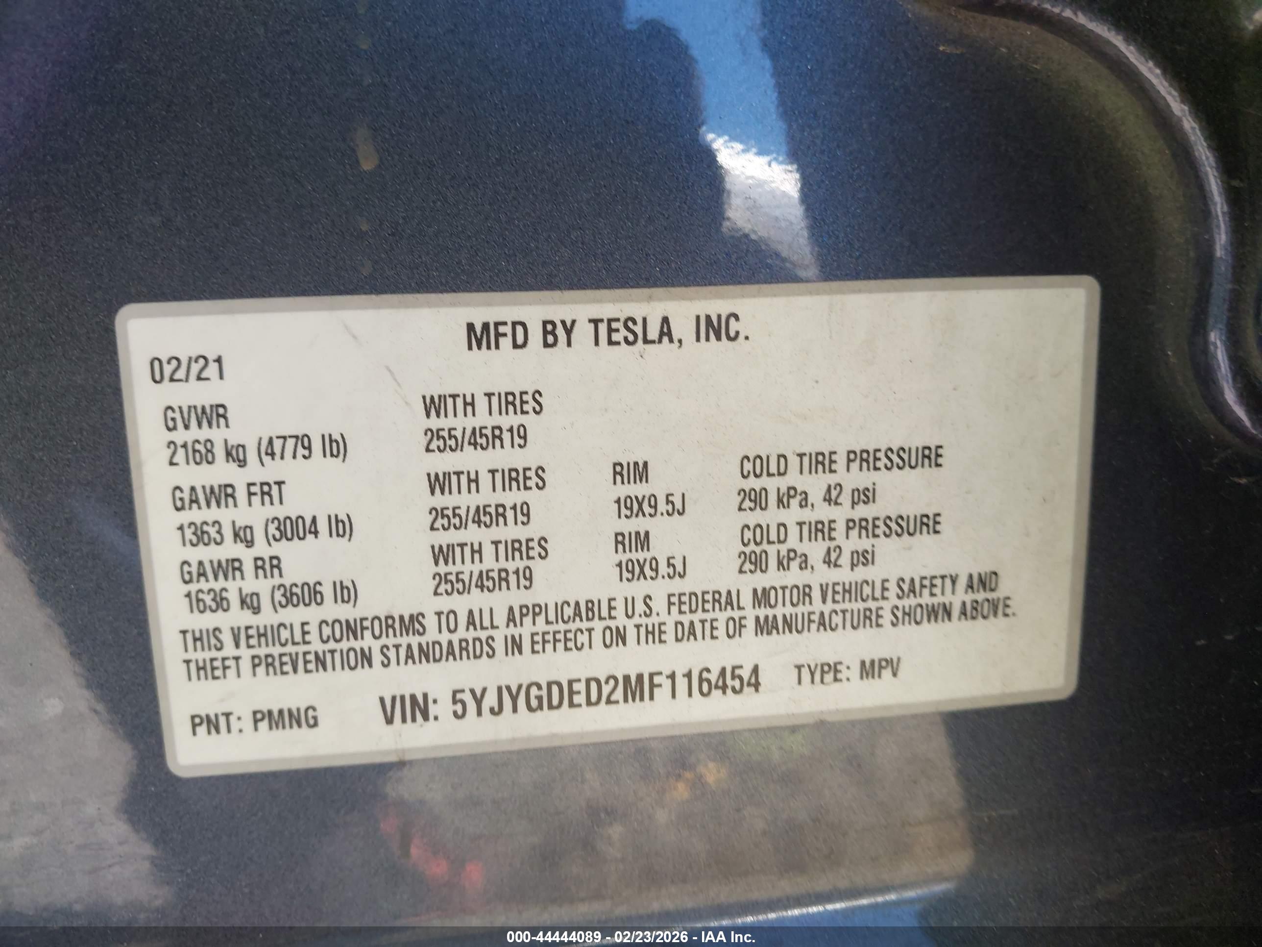 TESLA MODEL image 9