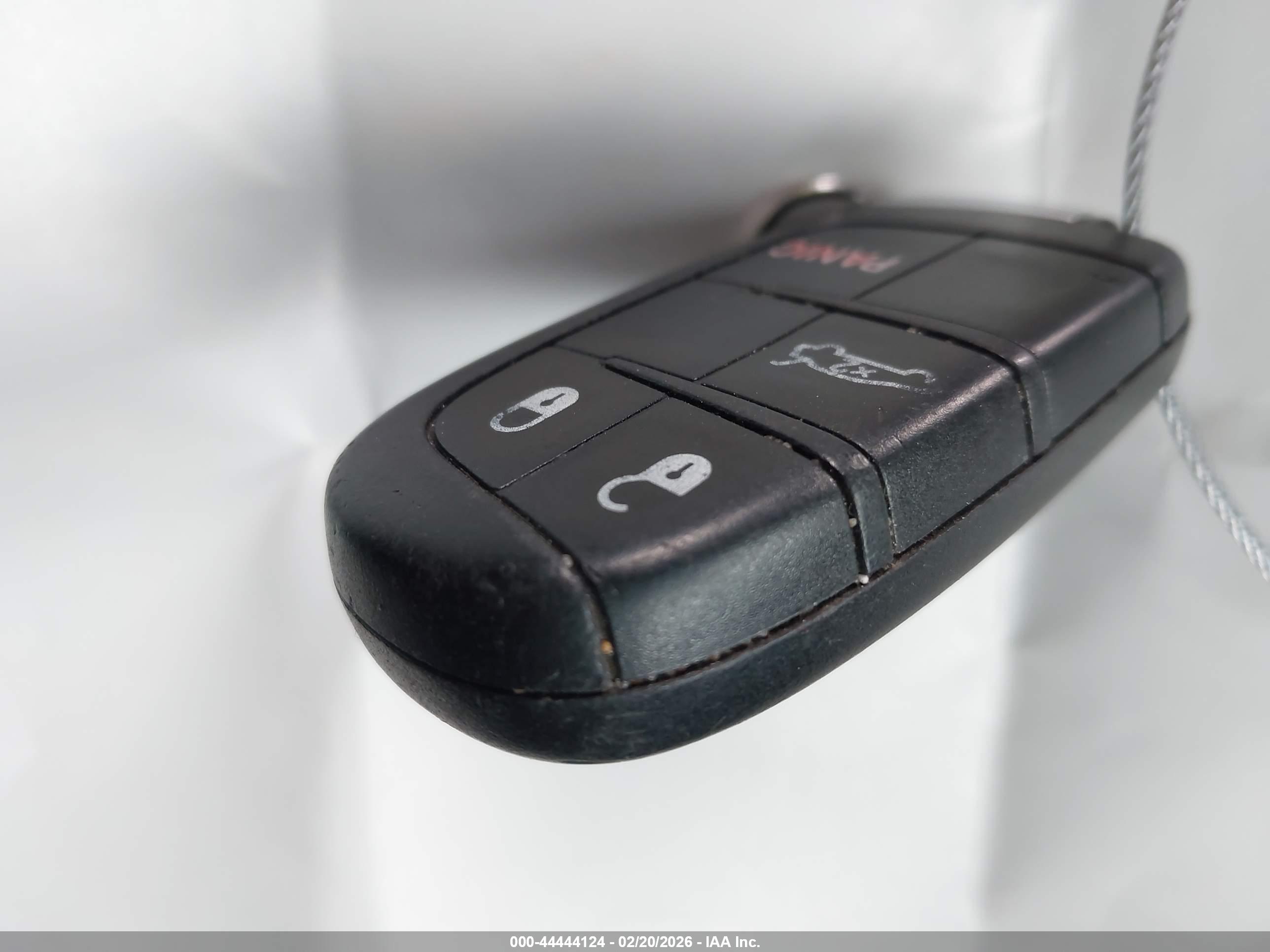 DODGE CHALLENGER image 11
