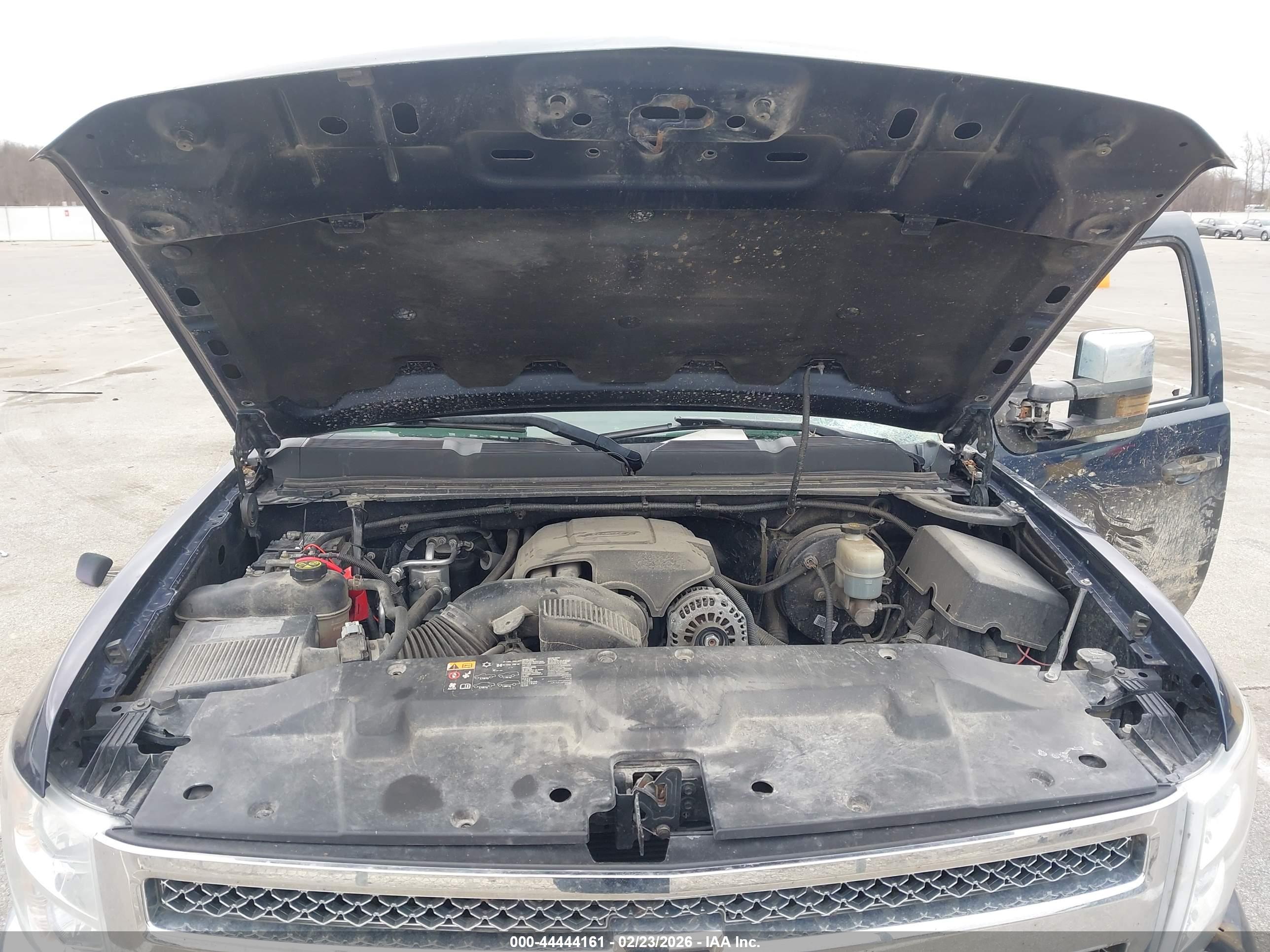 CHEVROLET SILVERADO image 10