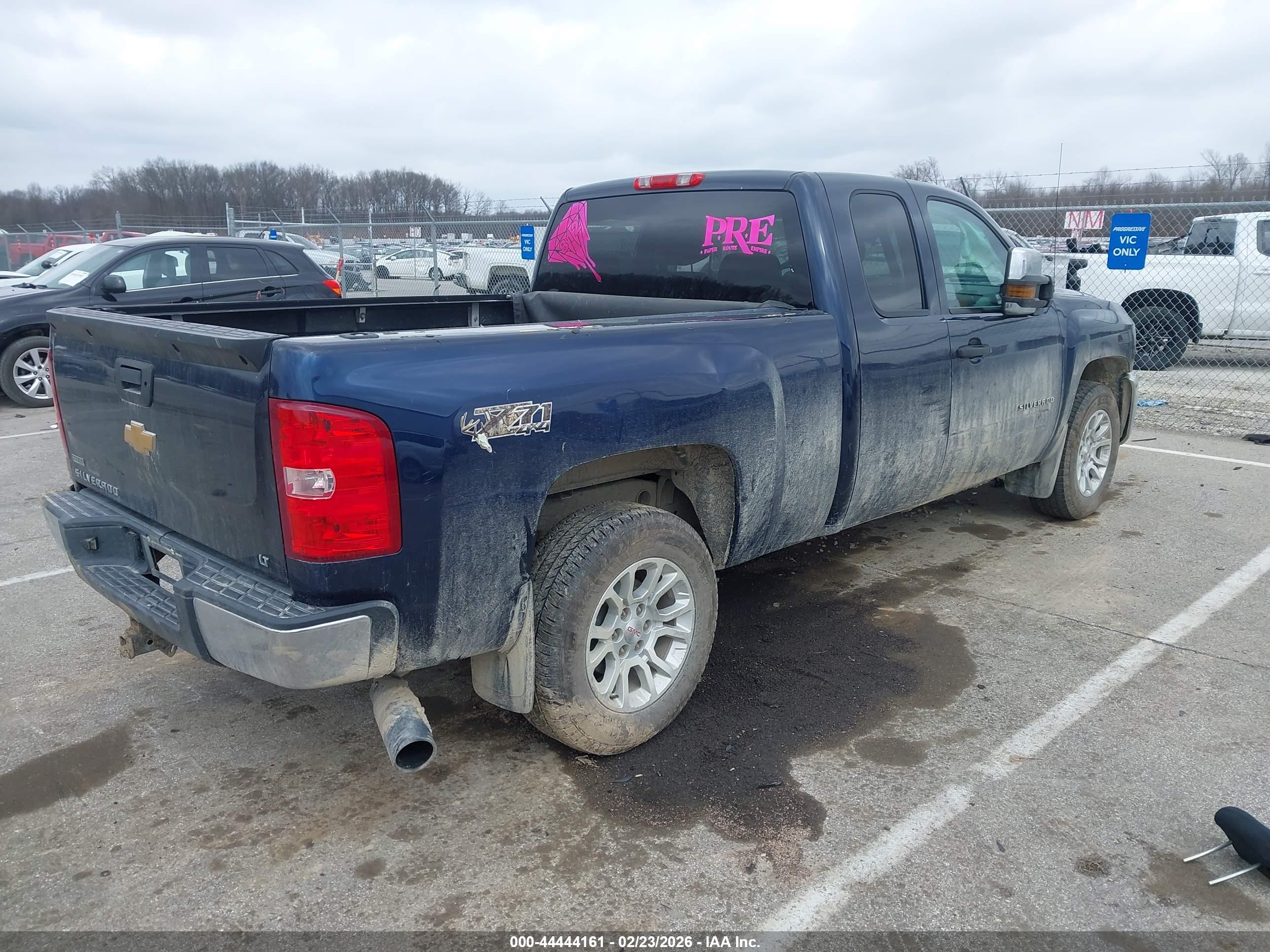 CHEVROLET SILVERADO image 4