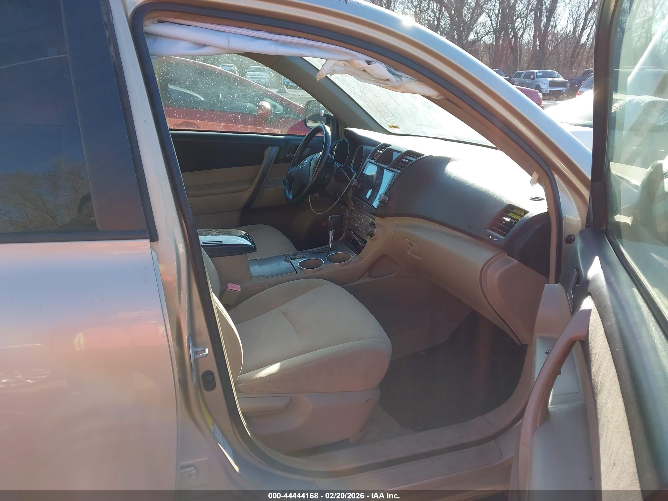 TOYOTA HIGHLANDER image 5
