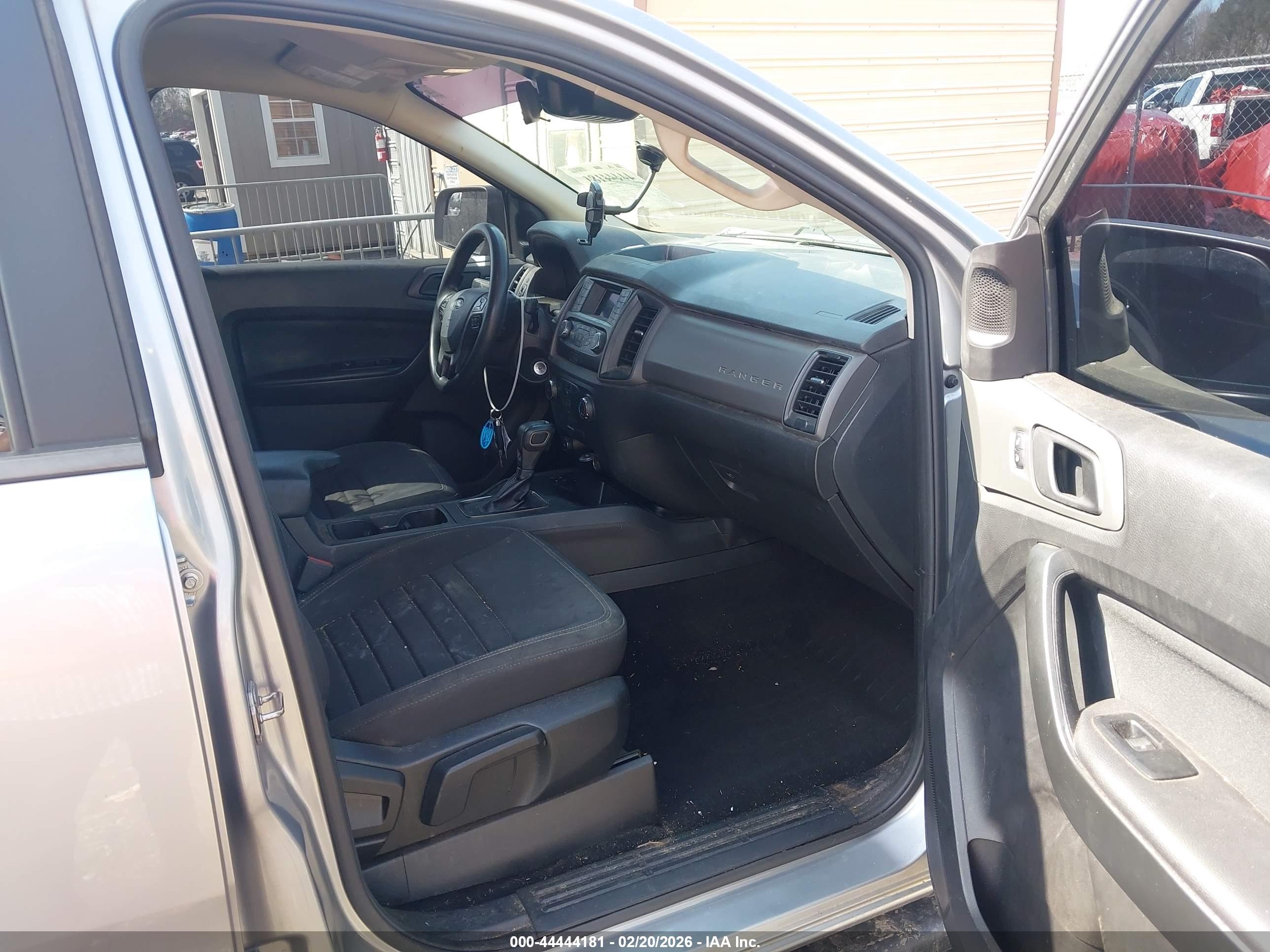 FORD RANGER image 5
