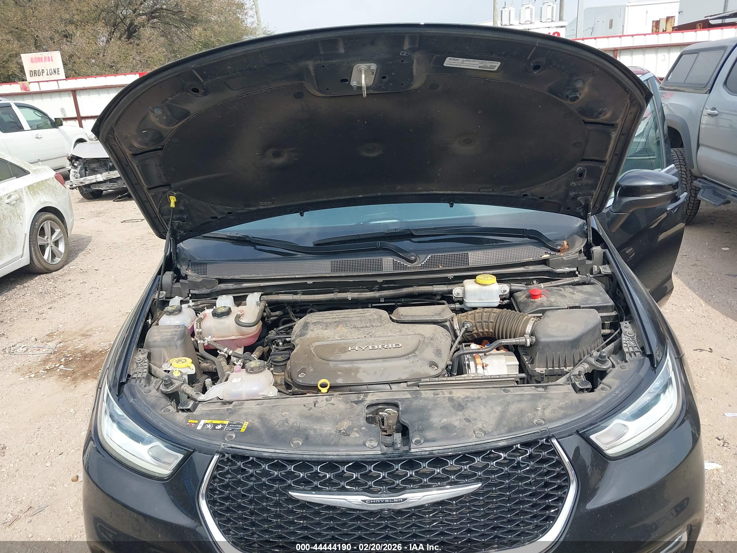 CHRYSLER PACIFICA image 10