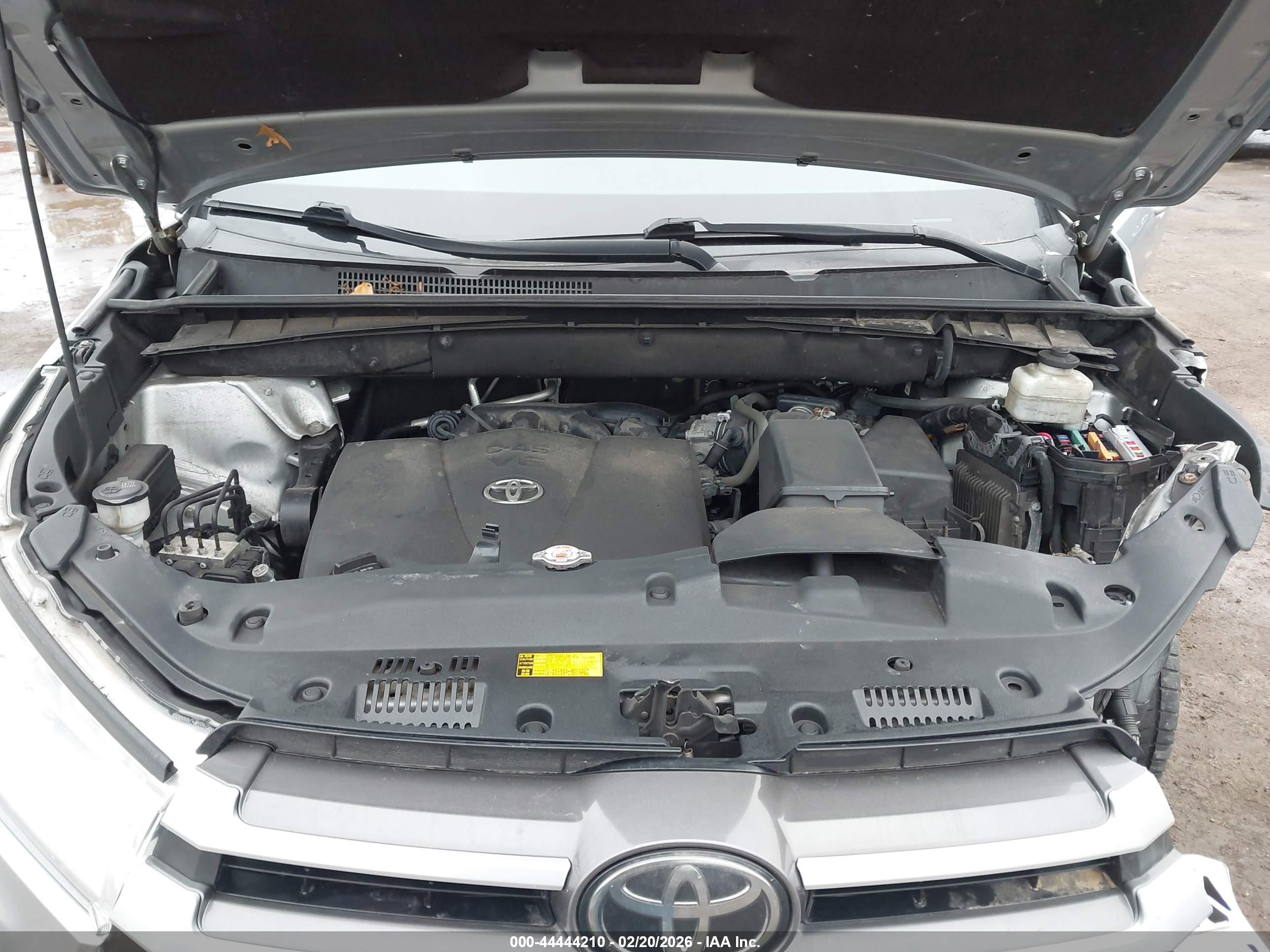 TOYOTA HIGHLANDER image 10