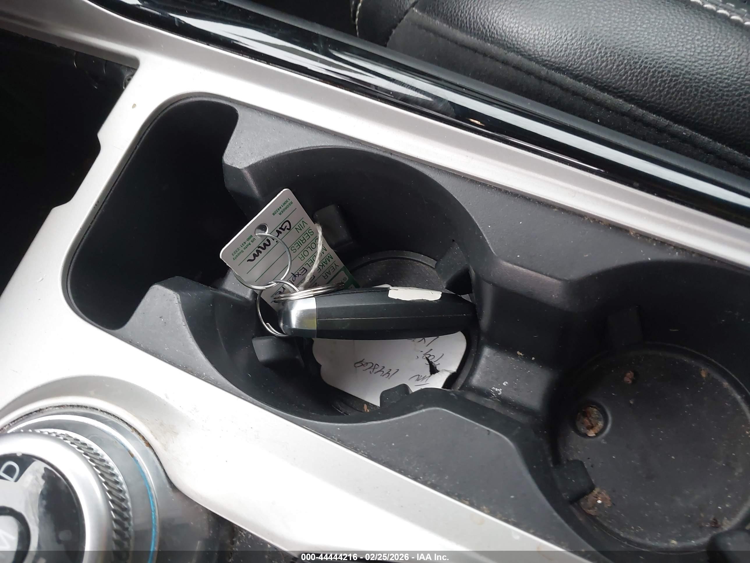 FORD EXPLORER image 11