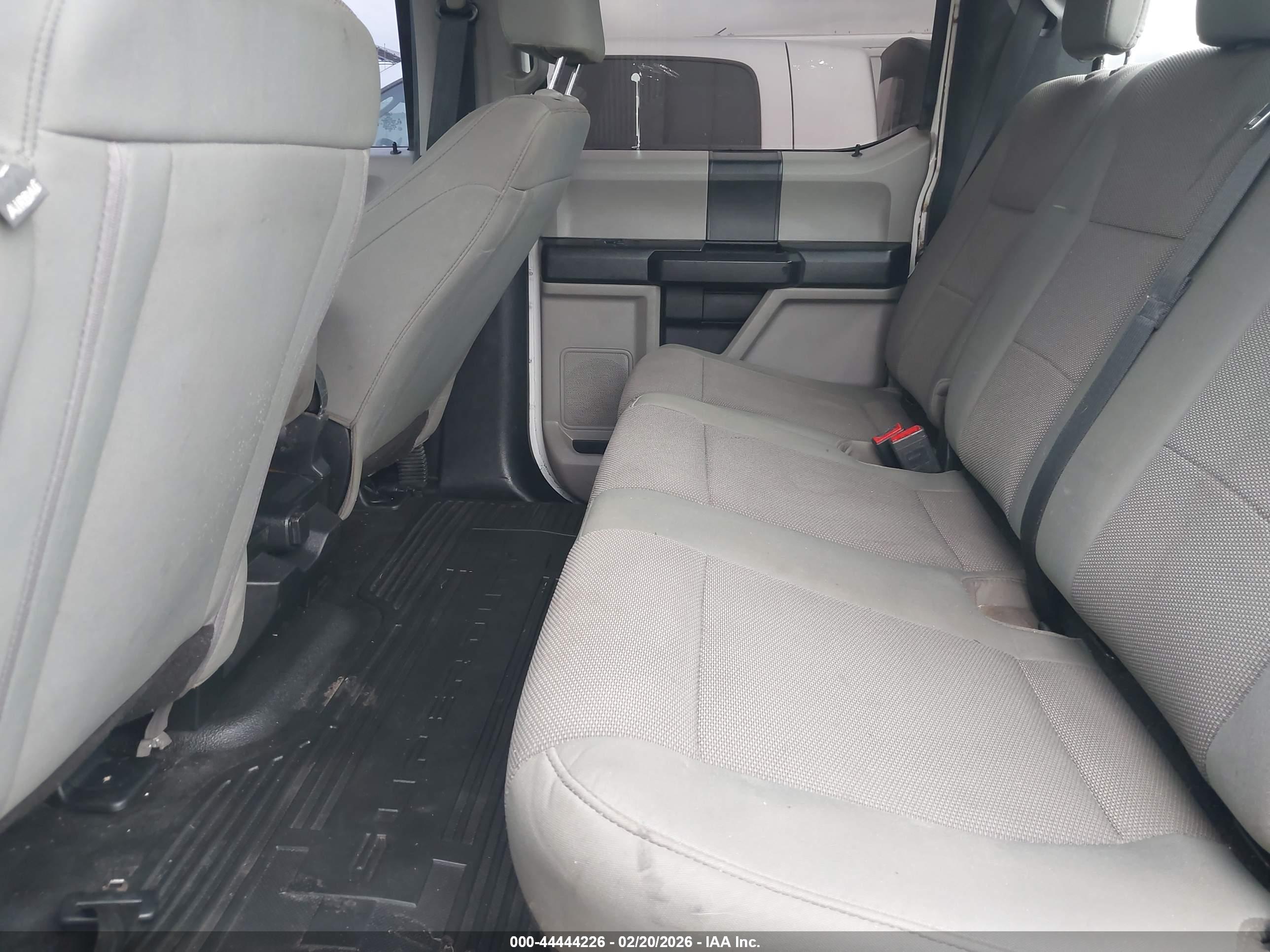 FORD F-350 image 8