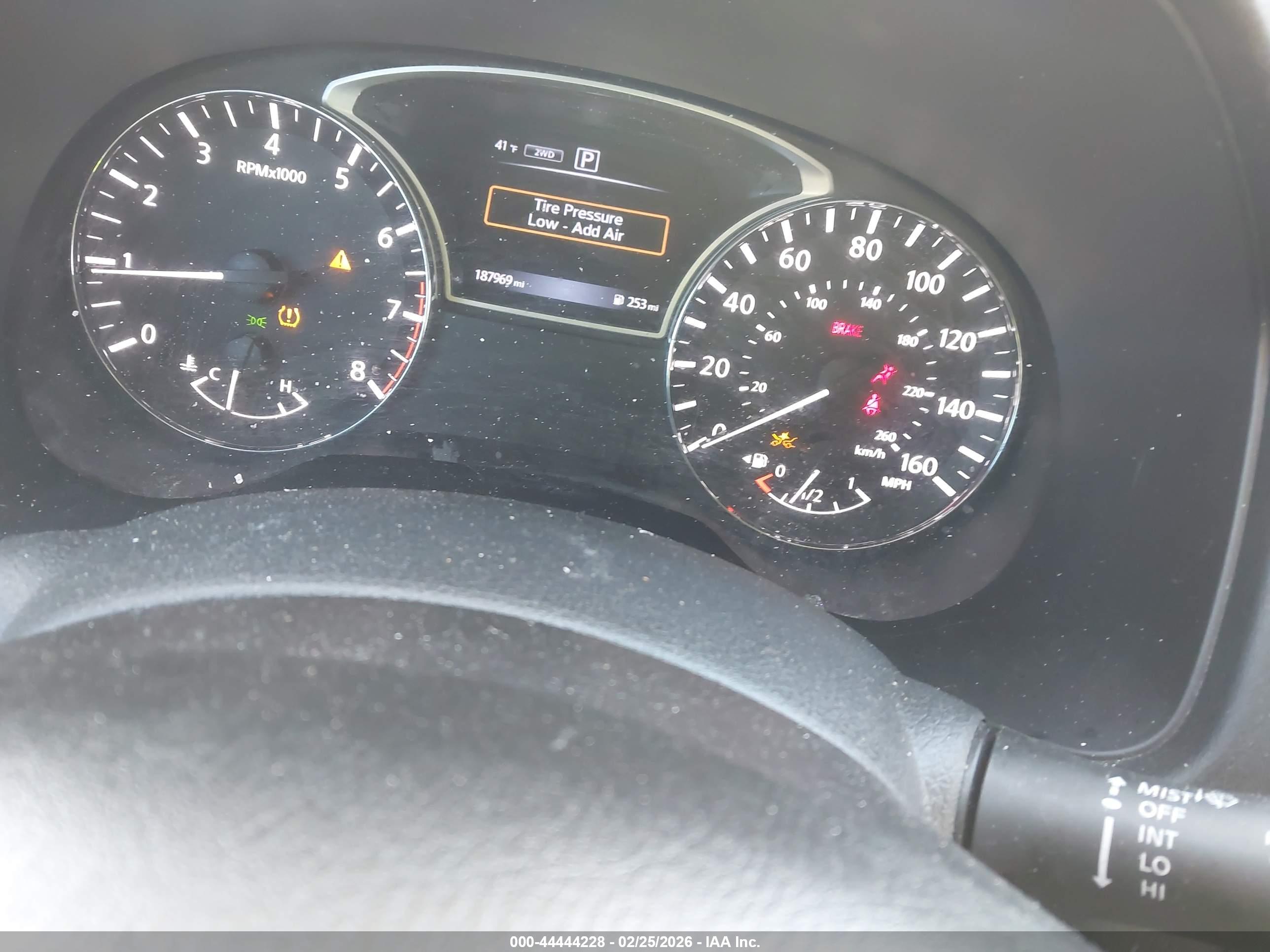 NISSAN PATHFINDER image 7