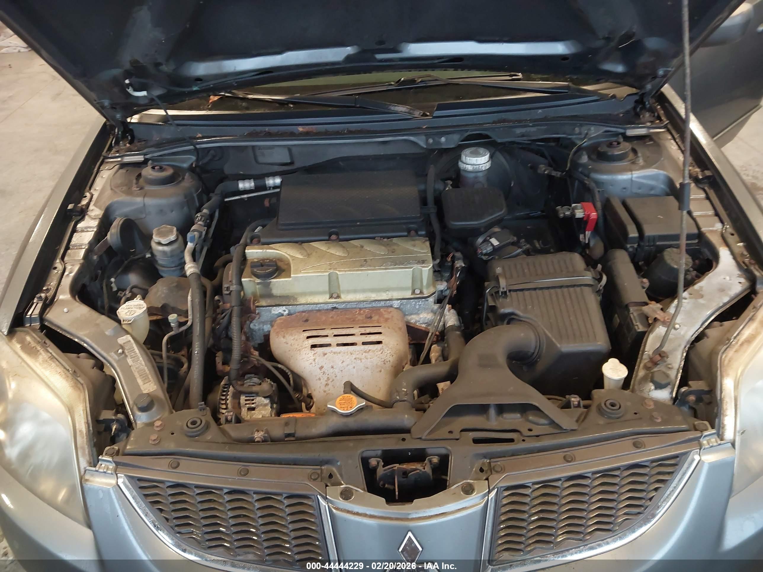 MITSUBISHI GALANT image 10